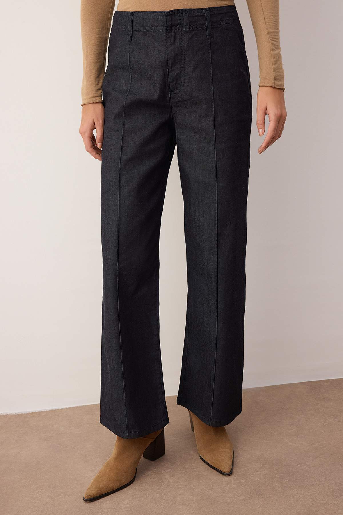 Trendyolmilla  Koyu Mavi Nervür Detaylı Yüksek Bel Comfort/Esnek Wide Leg Jeans TWOAW26JE00140 - Görsel 3