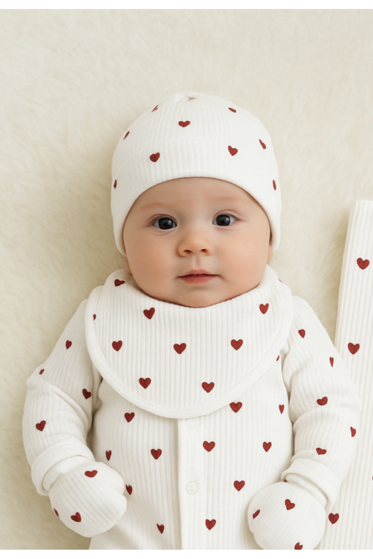 anne dokunuşu gibi KUZUM BEBE 5li  Kalp Figürlü Organik Yenidoğan Fitilli Kumaş Kız Erkek Bebek Hastane Çıkışı Pamuk Takım fotoğrafı 3 (önizleme)