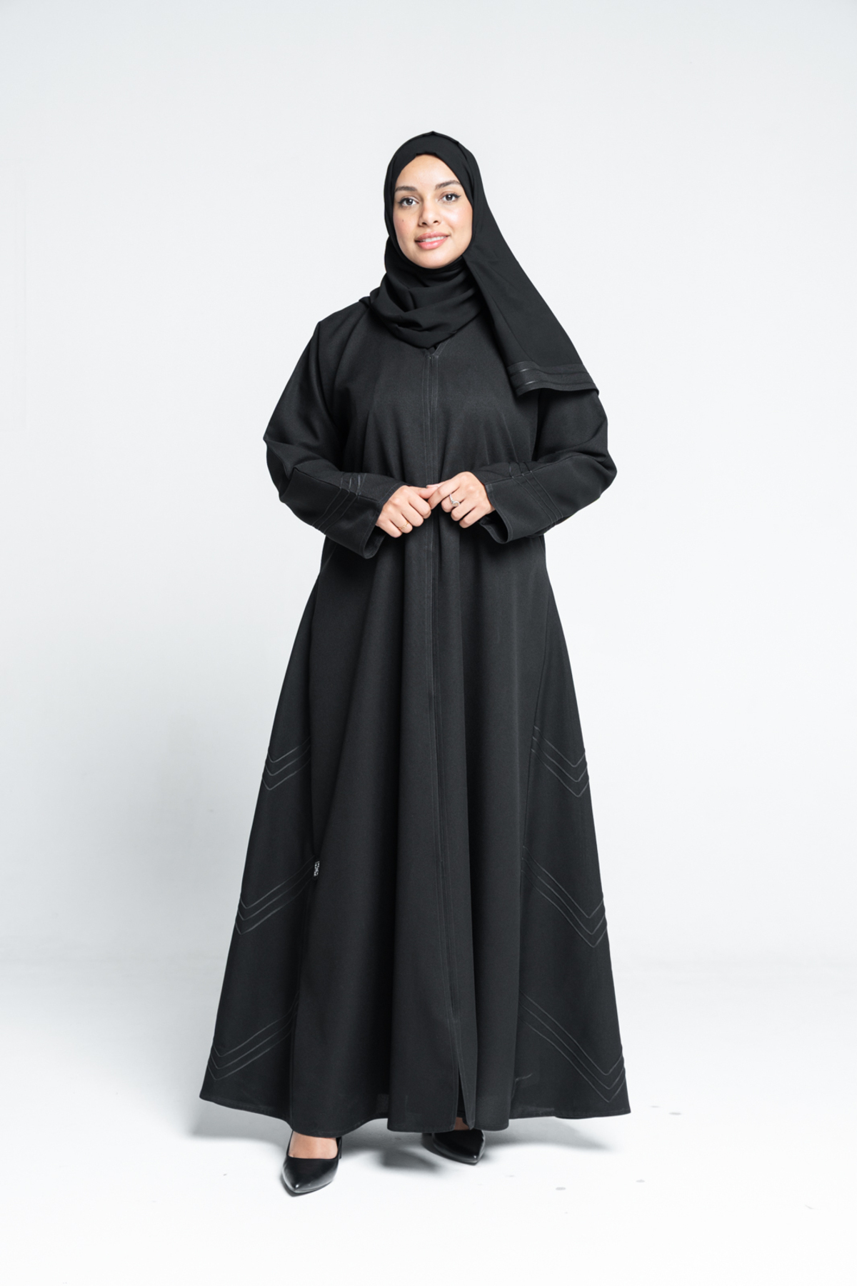عباية نسائية من لافينيا, كلوش قماش كريب منمنت