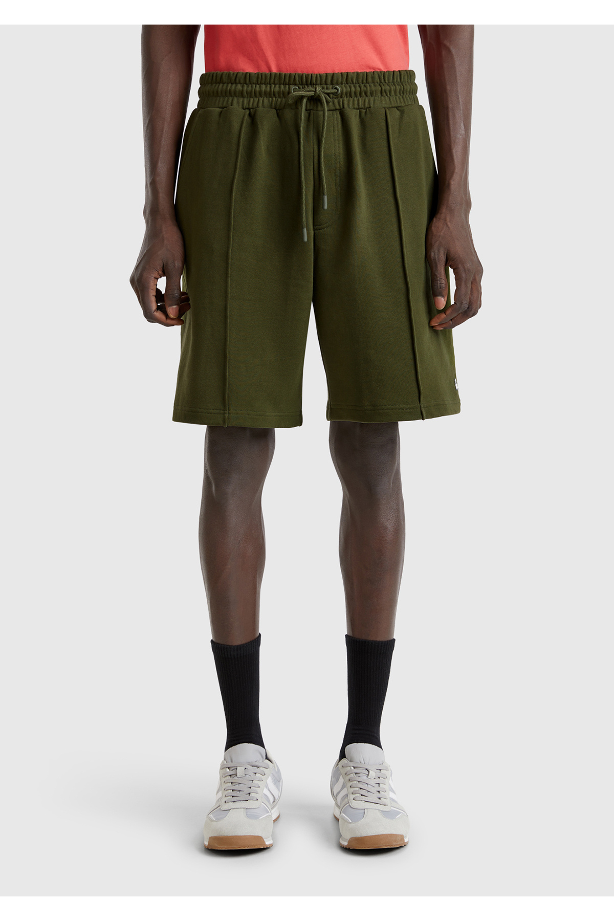 یونایتد کالرز آو بنتون شلوارک برمودای مردانه خاکی ۱۰۰٪ پنبه با جزئیات لوگو و کمر کشی