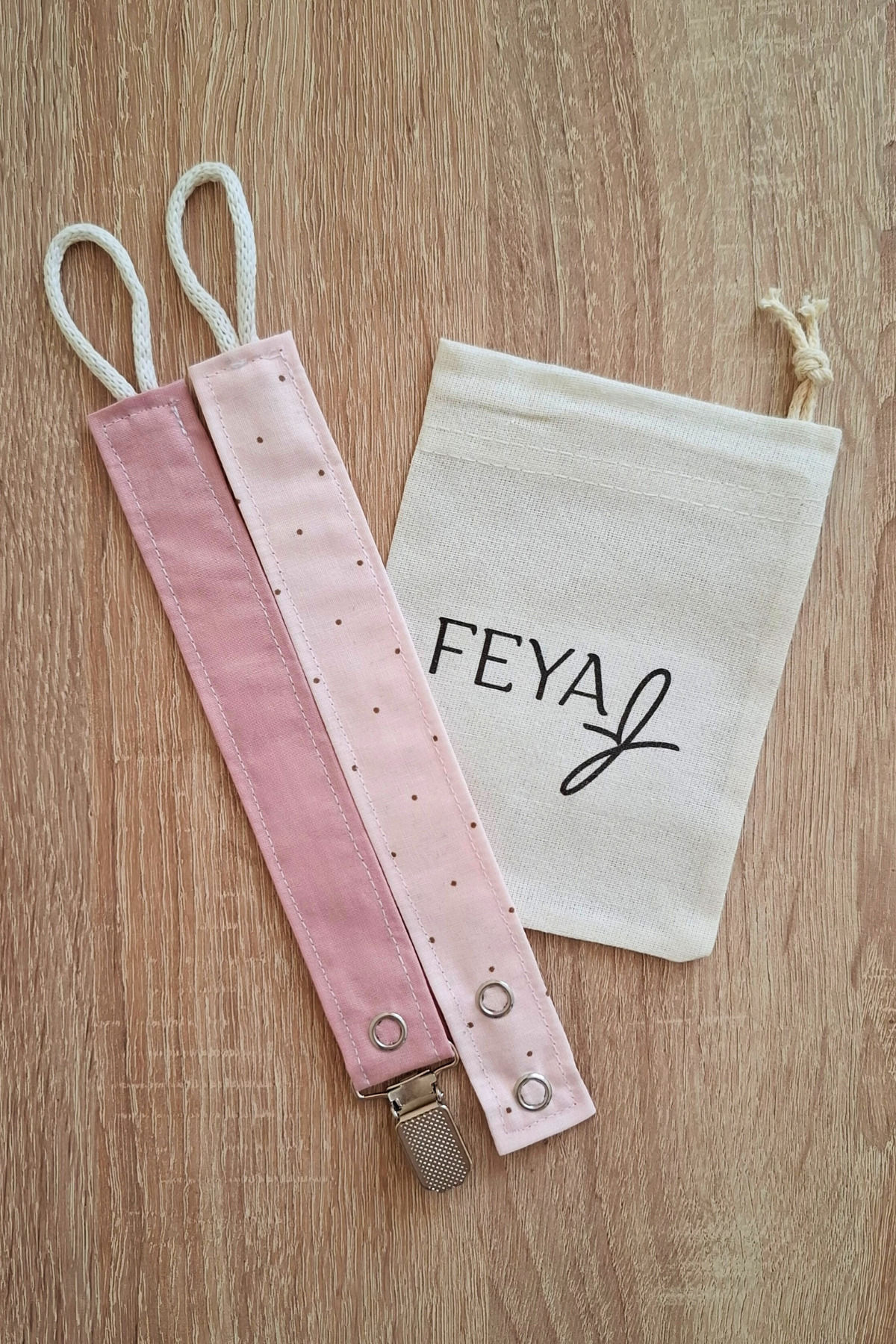 Feya 2'li Nokta Desenli & Düz Pamuklu Yıkanabilir Emzik Askısı - Pudra fotoğrafı 4 (önizleme)