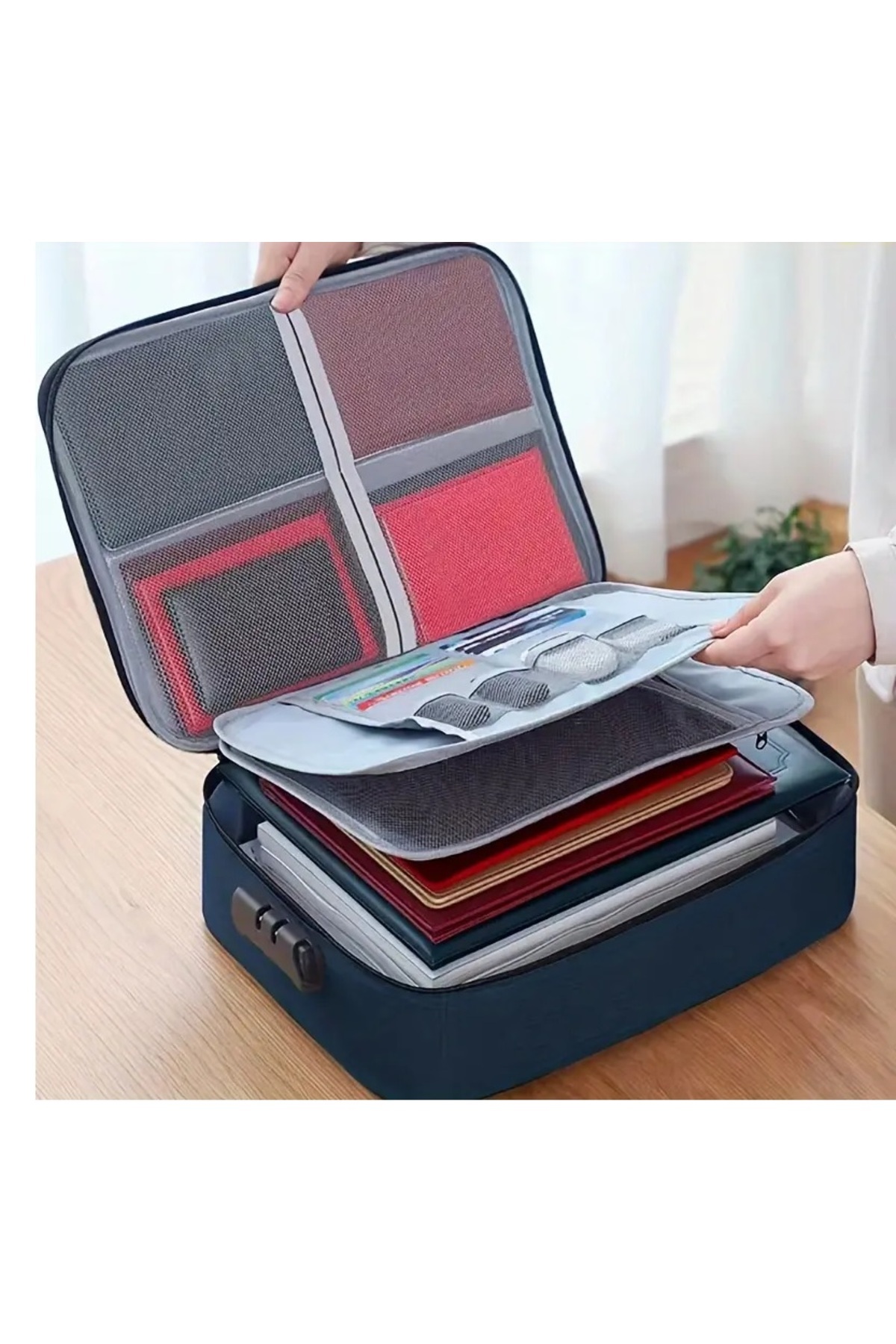 Generic-Large Capacity Lockable Document Bag, 3-Tier Document Storage Box with Zipper, for Business and Travel 1
