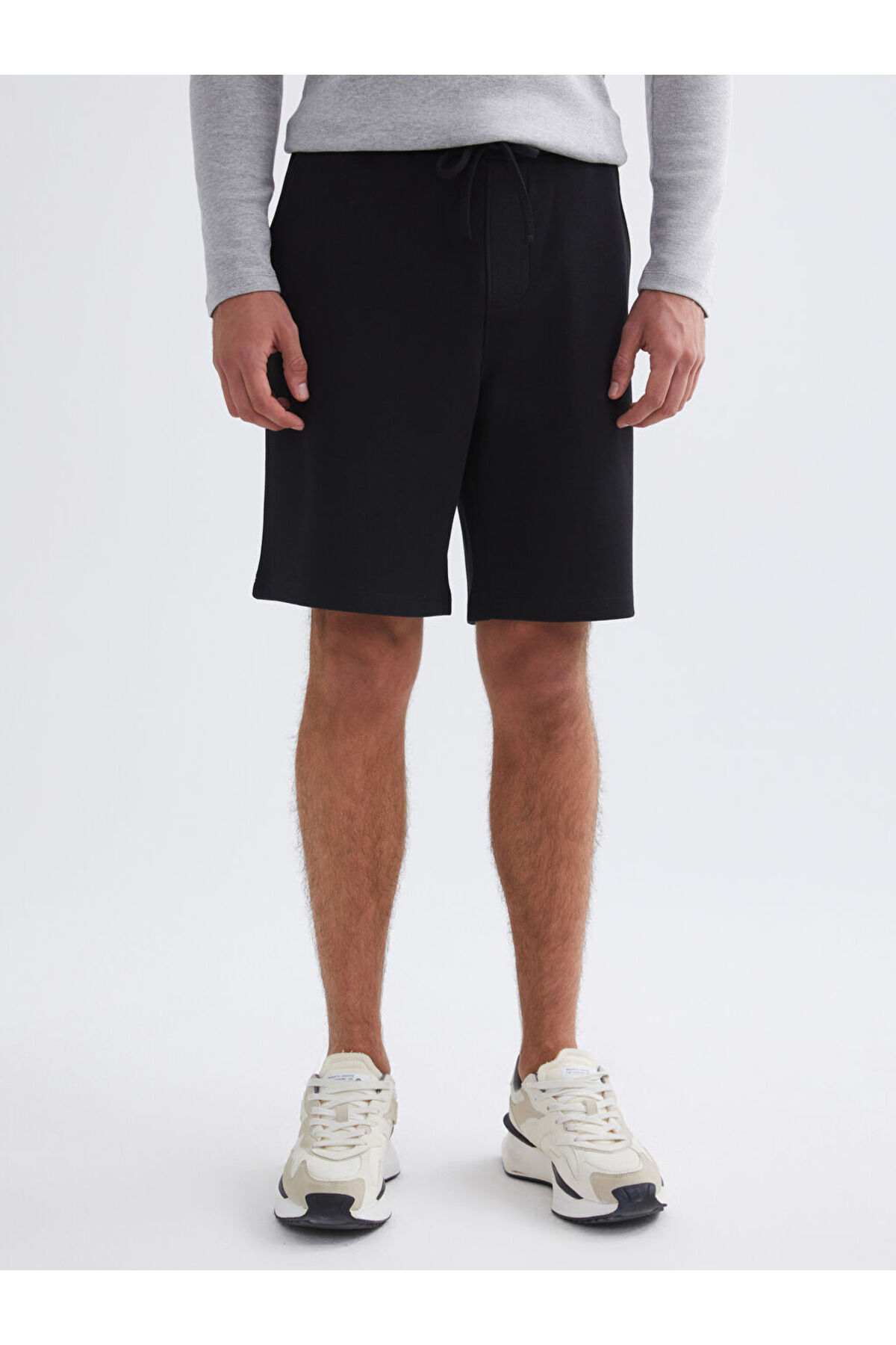 LC Waikiki-Create Your Style from Uzg Store |   Standard Fit Men's Shorts 2