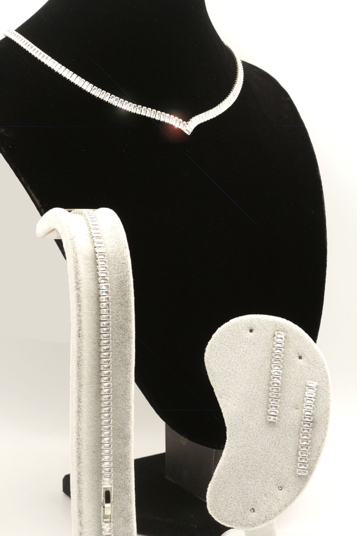 MOSSMOUR Baget Kesim Zirkon Taşlı Su Yolu V Kolye Bileklik Küpe Düğün Nişan Özel Gün Set