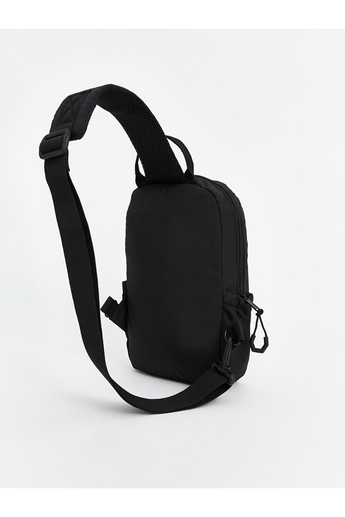 LC Waikiki-Create Your Style from Uzg Store |   Men's Chest Bag with Zipper 2