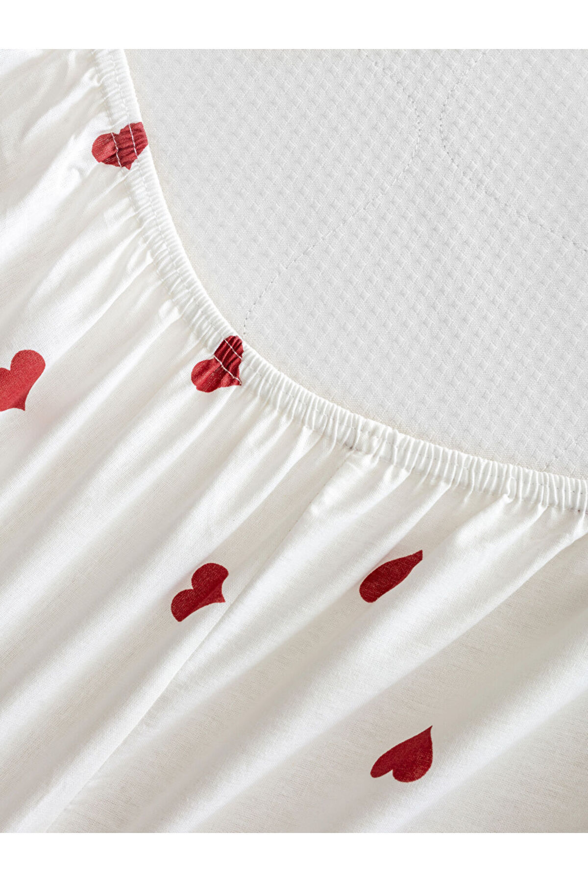 LC Waikiki-Sparkling Selections from Shining Store |   Heart Printed Single Fitted Sheet 5
