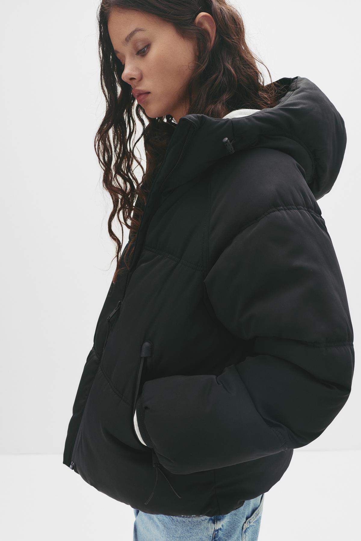 Pull & Bear  Kapüşonlu şişme ceket - Görsel 3