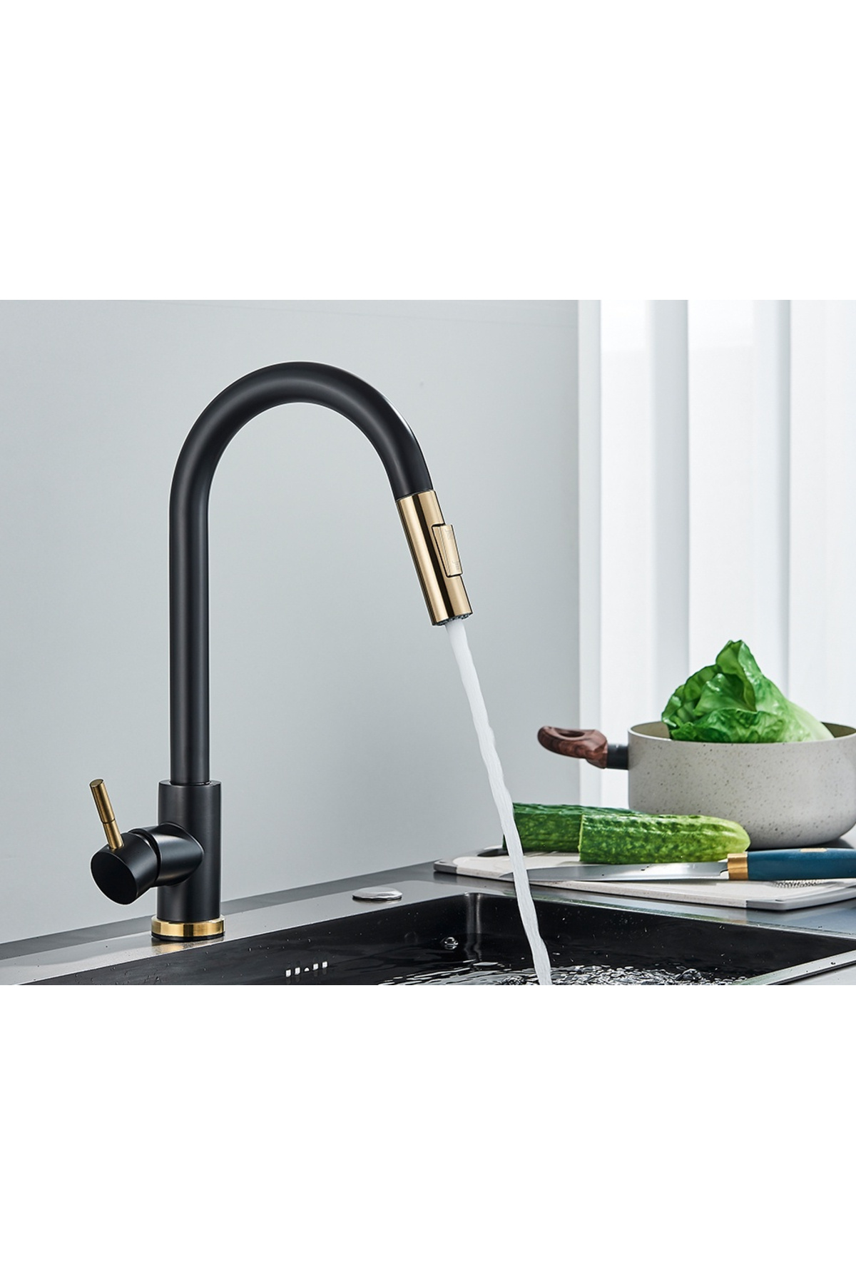 BisDesign-Kitchen Sink Faucet, Touch On/Off Function, Pull-out Shower, 2 Flow Functions, Size 39 cm 3