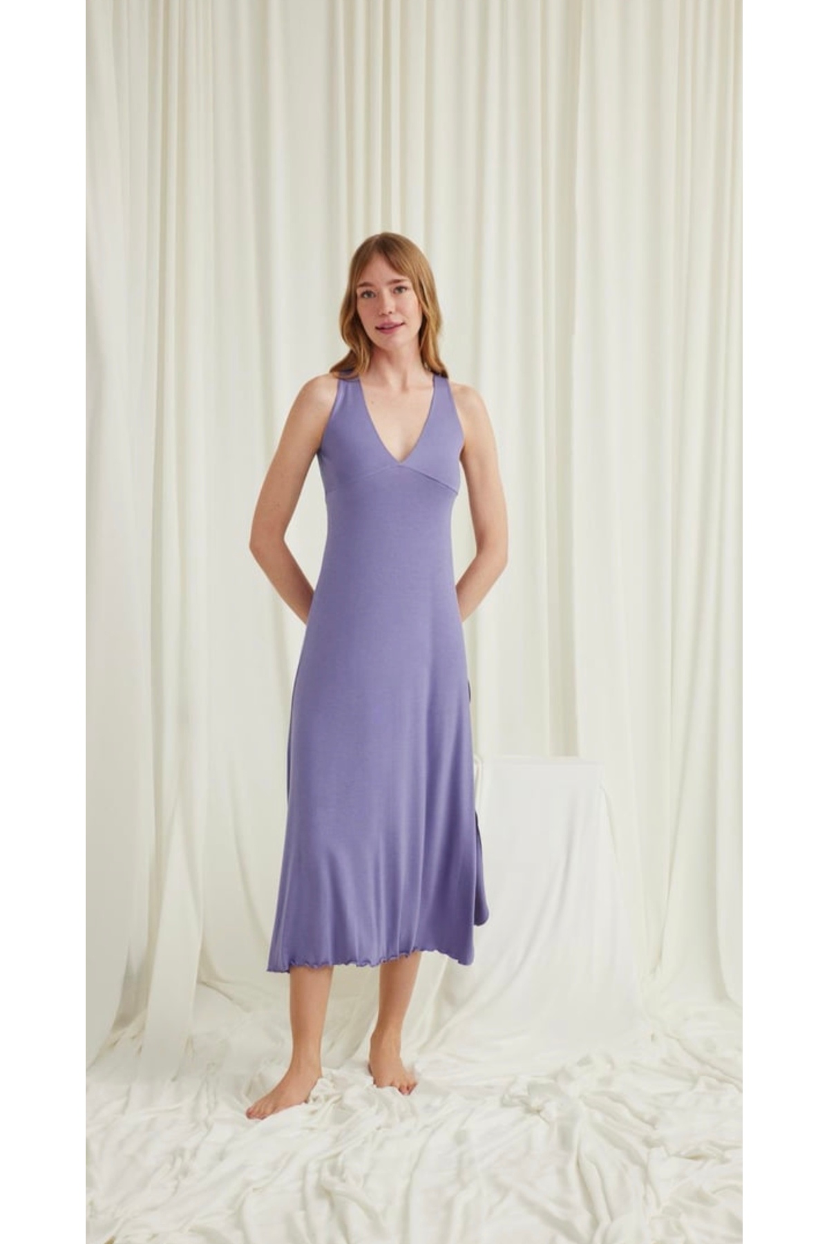 NightLove Monamise Dantelli Yırtmaçlı Gecelik 18558