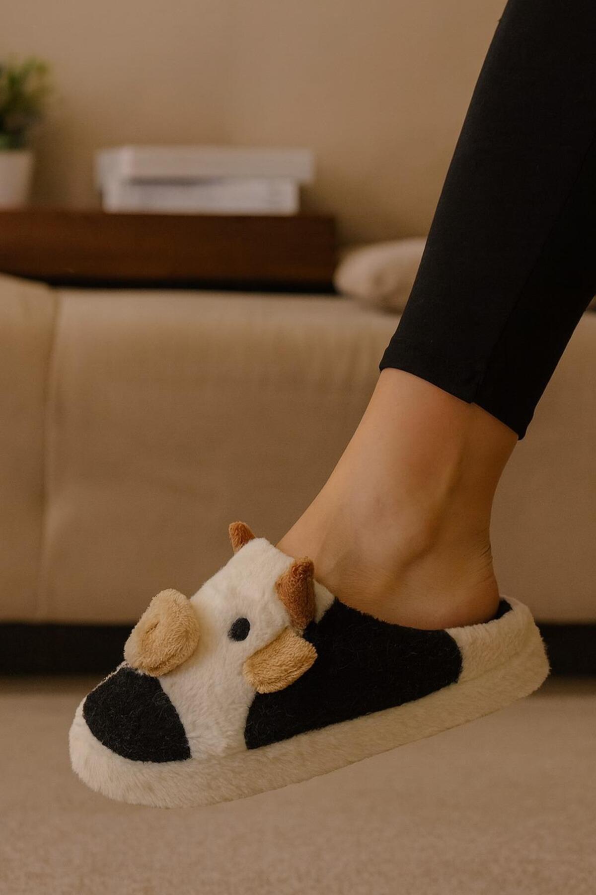 MODAONN İnek Figürlü Nakışlı | Kışlık Unisex Ev Terliği | Kaydırmaz Taban