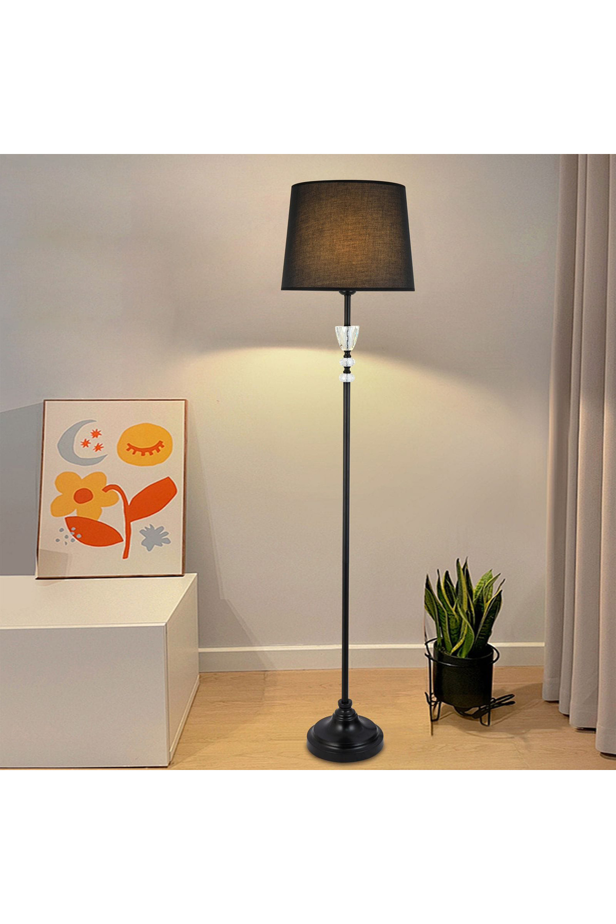 DEC14-Floor lamp with a sophisticated and distinctive design 1