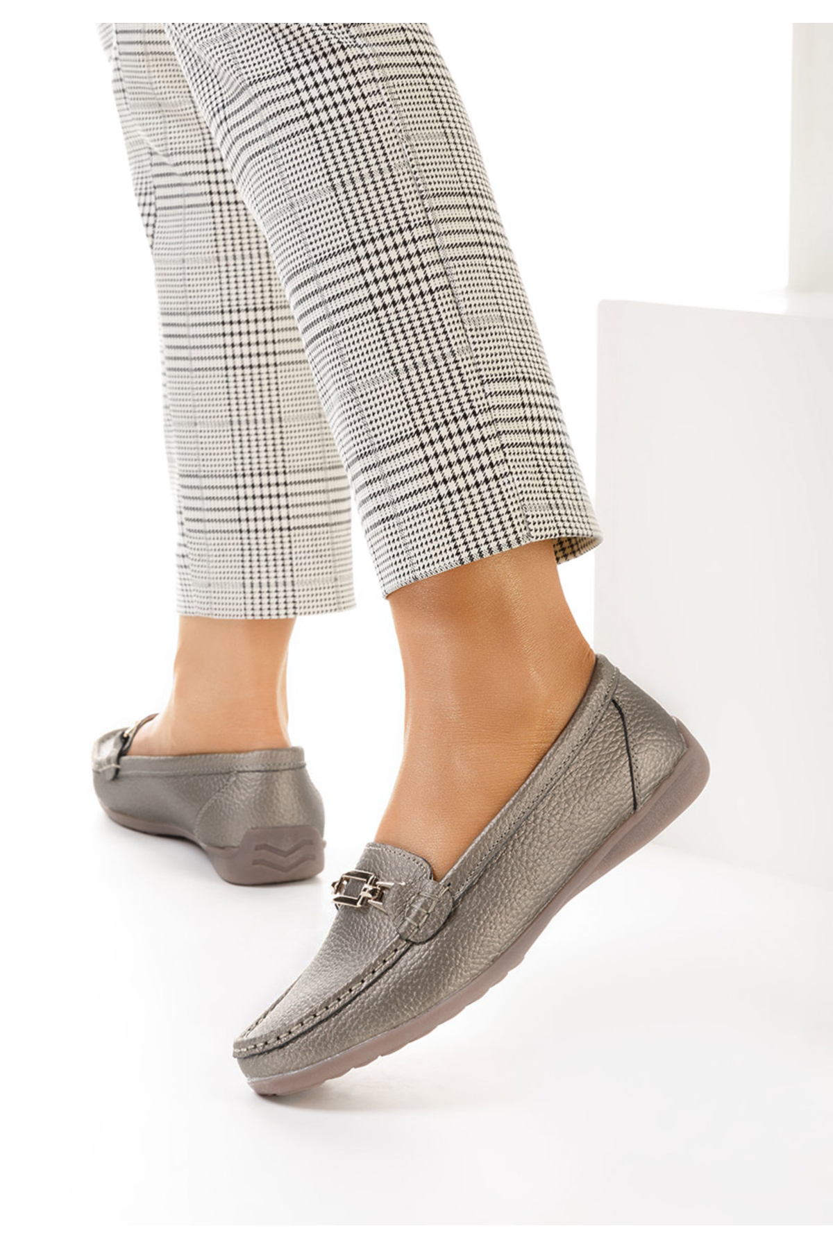 B T Shoes Zlaté dámské kožené mokasíny Celetina