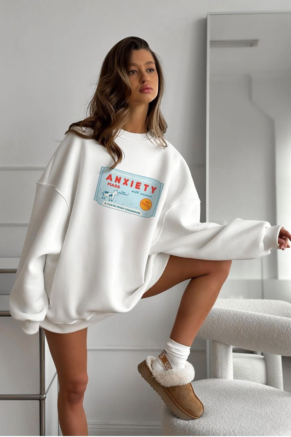 The Champ Clothing Kadın Oversize Sweatshirt Elbise Anxiety Bar Baskılı Beyaz, Bisiklet Yaka, 3 İplik Şardonlu Polar görsel 2