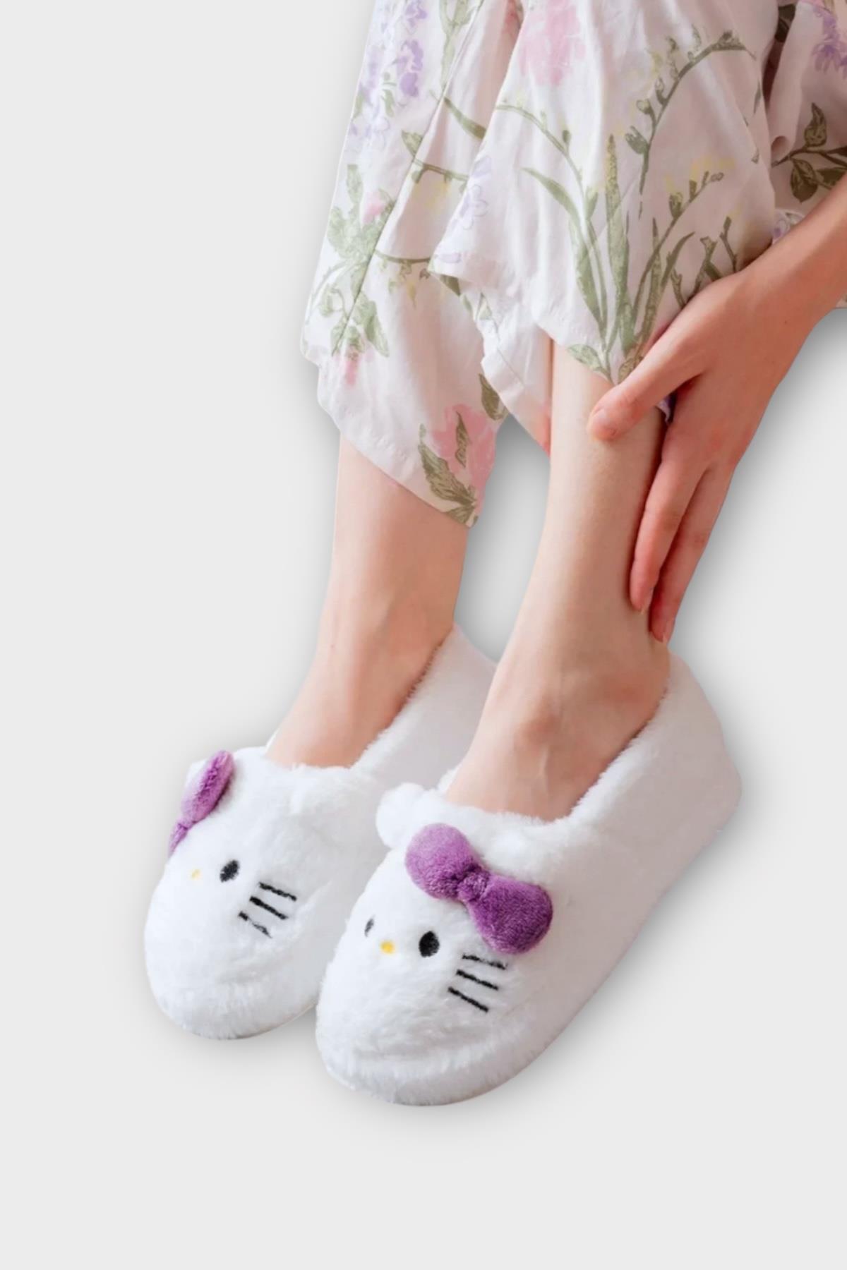 Liger Kışlık Kadın HelloKitty Figürlü Kaydırmaz Taban Ev Ayakkabısı Panduf BEYAZ - MOR görsel 8