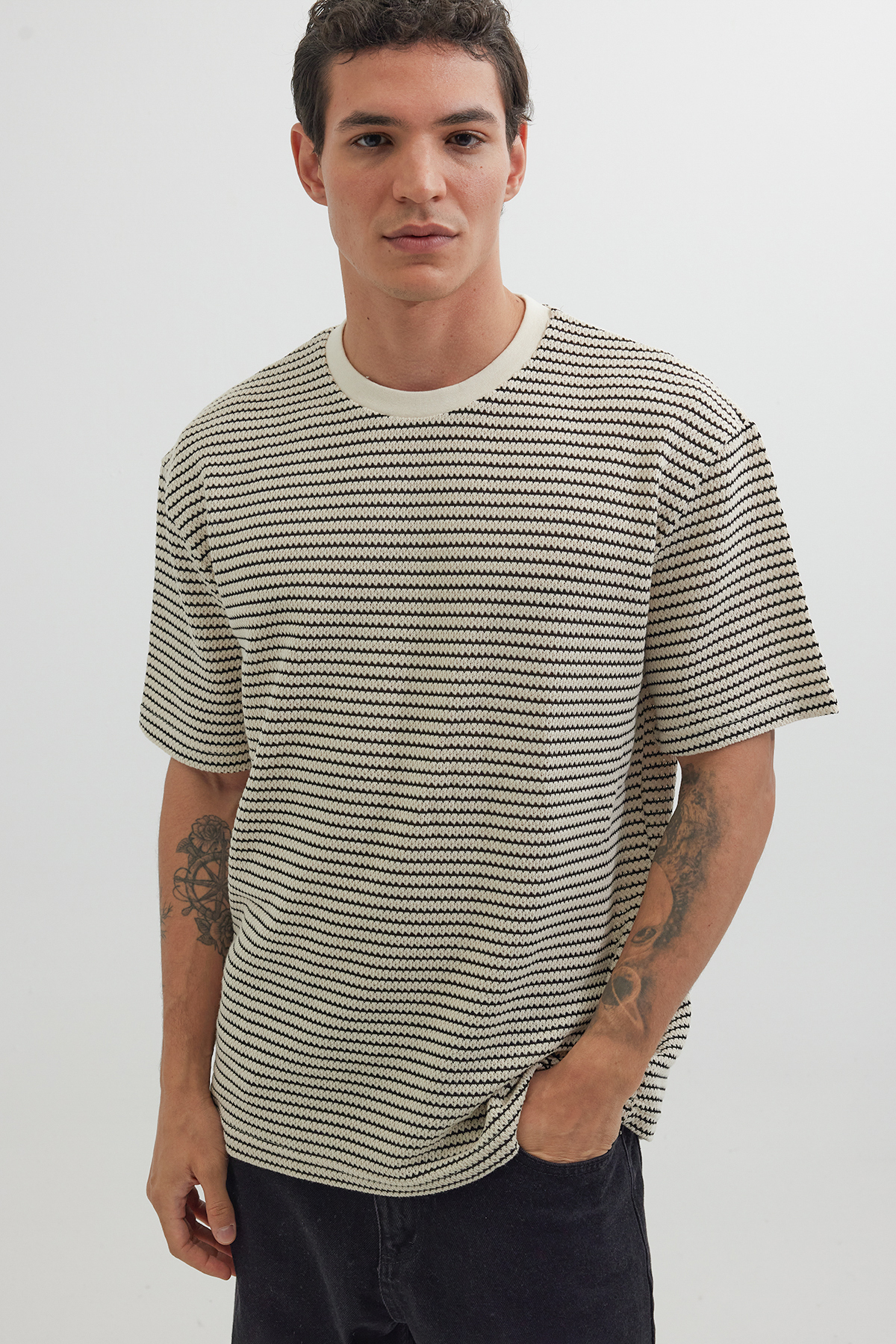 Tudors  Erkek Relax Fit Rahat Kesim Pamuklu Bisiklet Yaka Örme Tişört - Görsel 5