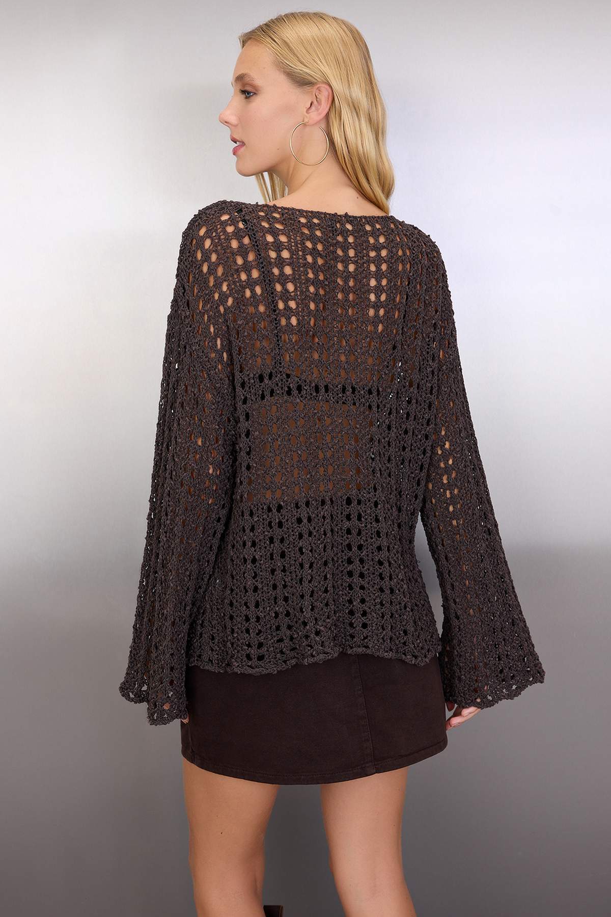 Trendyolmilla  Kahverengi Özel İplik Ajurlu/Delikli Kayık Yaka Triko Kazak TWOAW26KZ00193 - Görsel 4