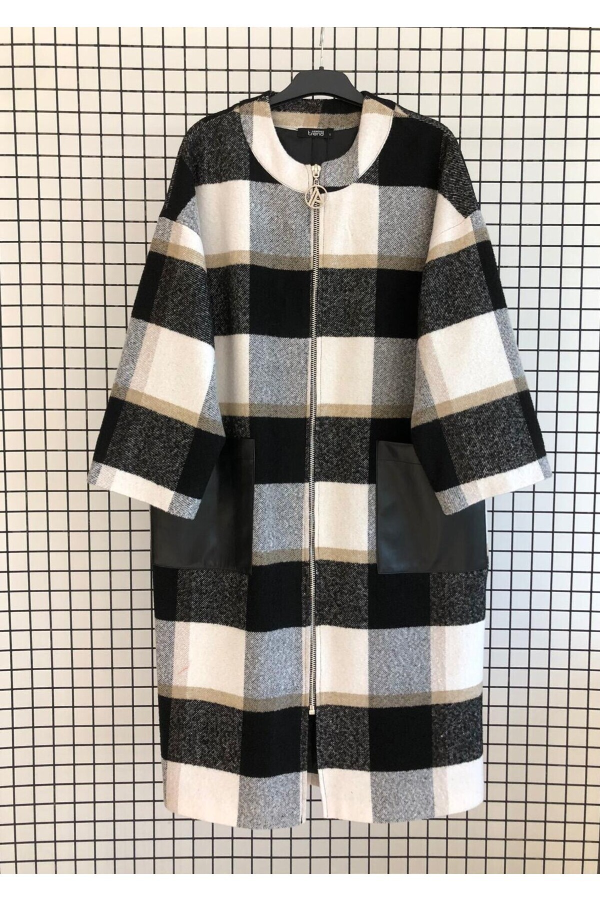 تونیک چهارخانه با جیب و زیپ چرمی برای پاییز و زمستان Armine