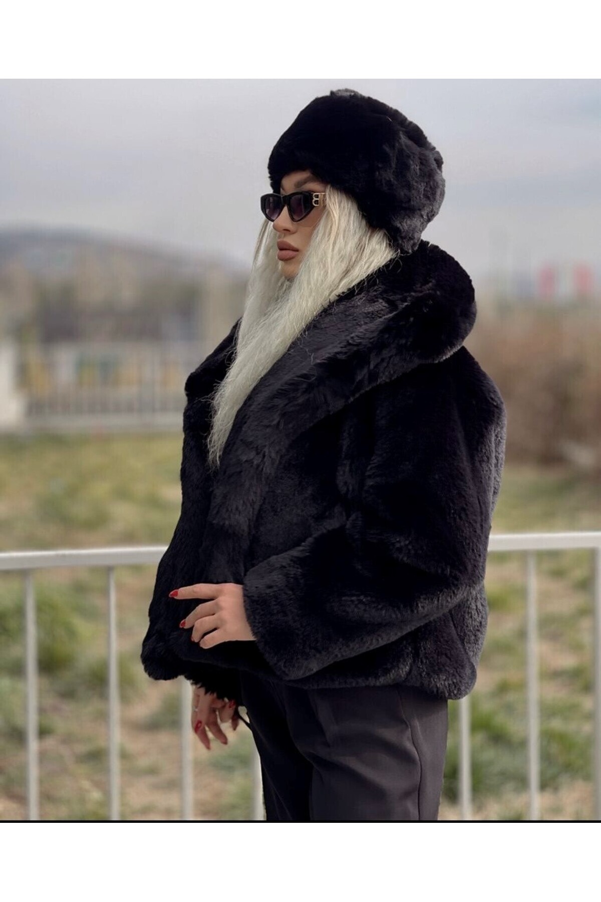Axesoire 14626 Rus Tarzı Siyah Peluş Kalpak Şapka görsel 6