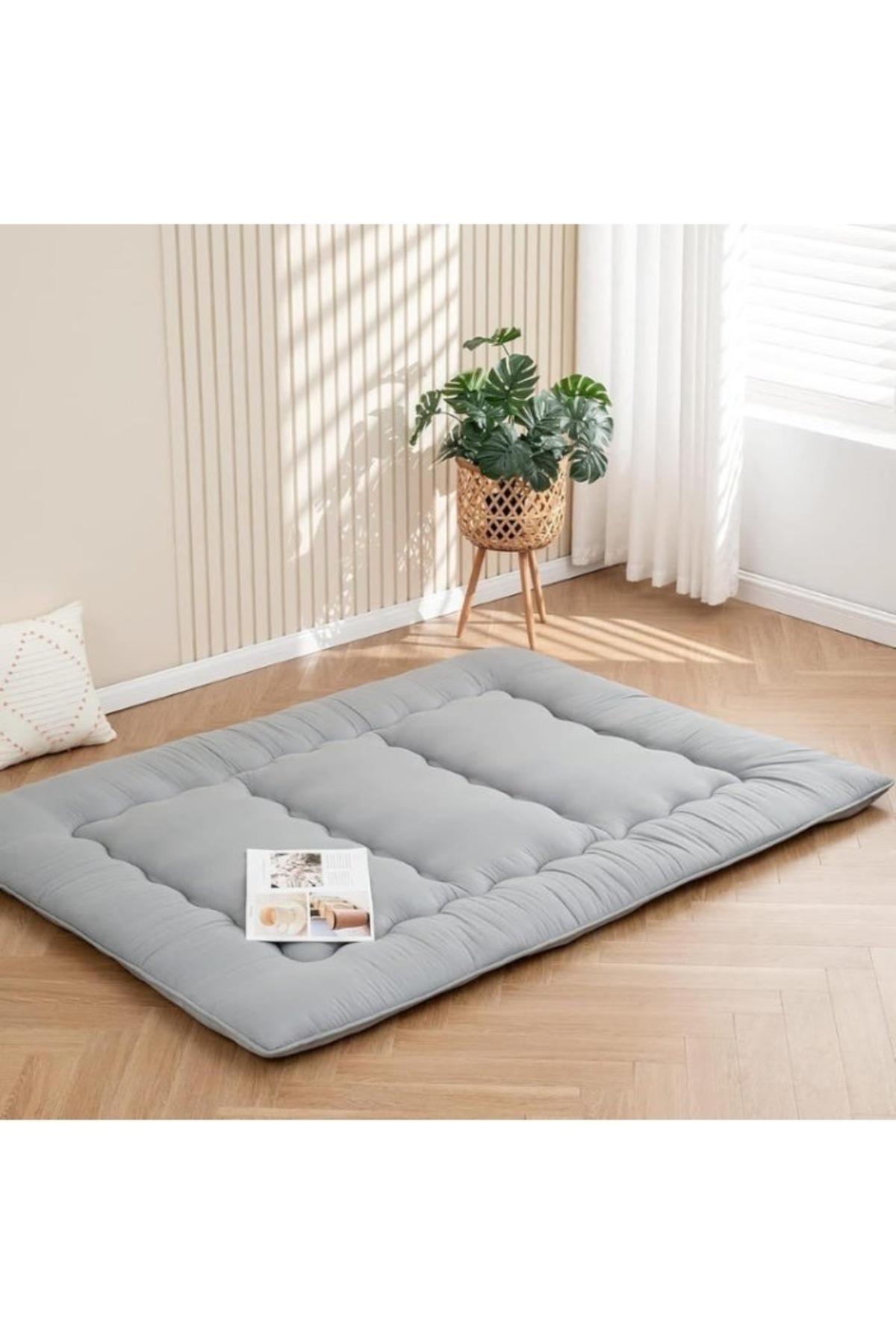 smart home-100% Soft Polyester 3-Layer Foldable Floor Mattress - 190x90 cm | Comfortable and lightweight 1