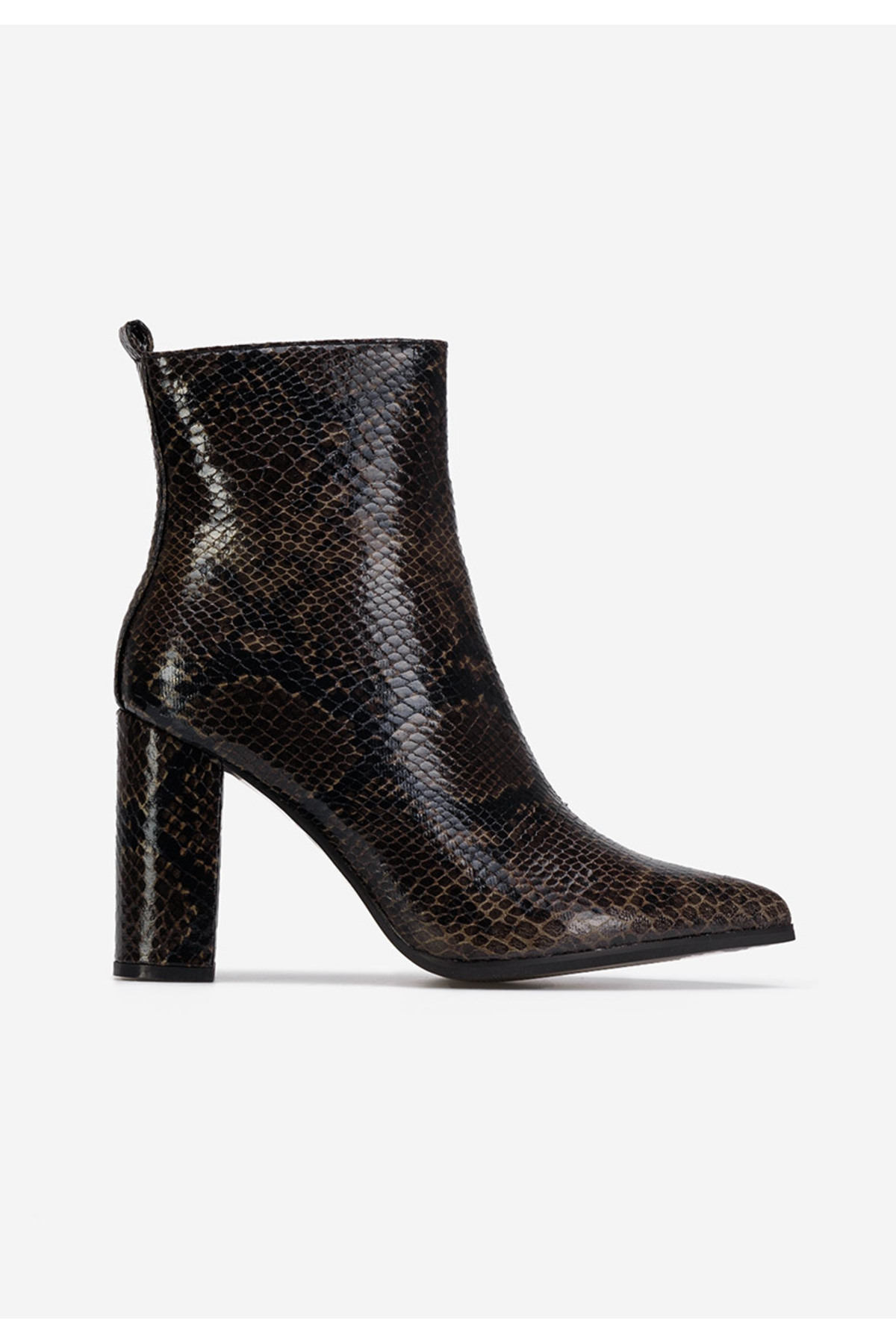 B T Shoes Čierne členkové čižmy na hrubom podpätku Annika