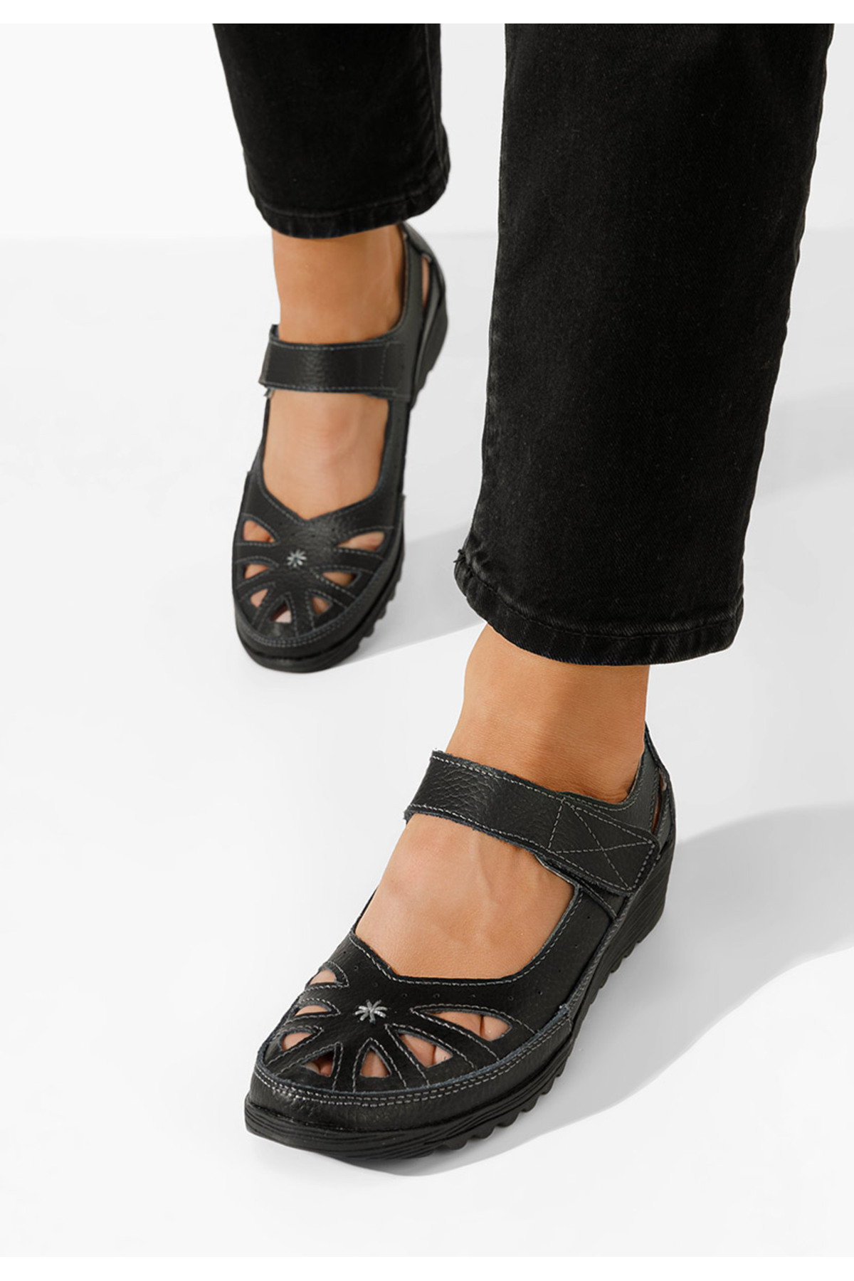 B T Shoes Čierne balerínky Cassina