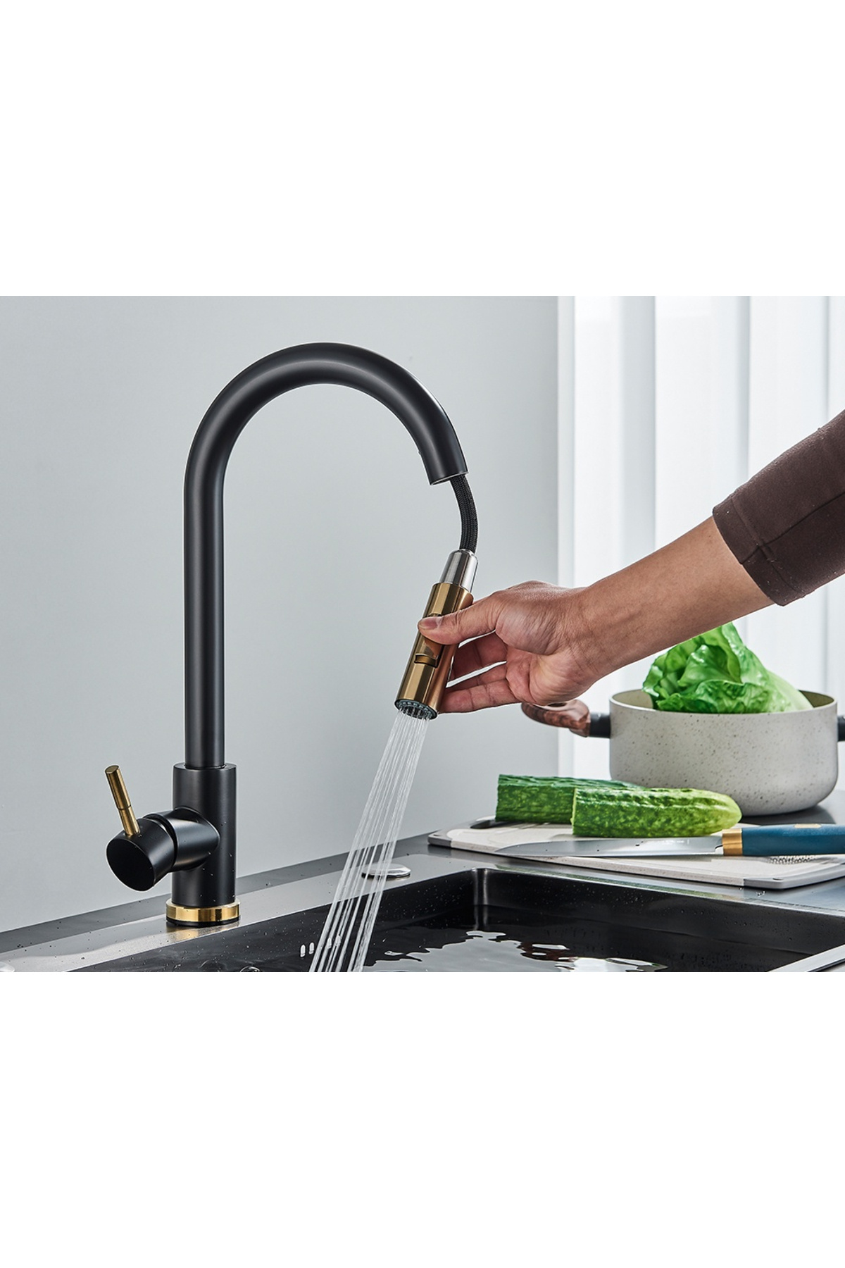 BisDesign-Kitchen Sink Faucet, Touch On/Off Function, Pull-out Shower, 2 Flow Functions, Size 39 cm 5