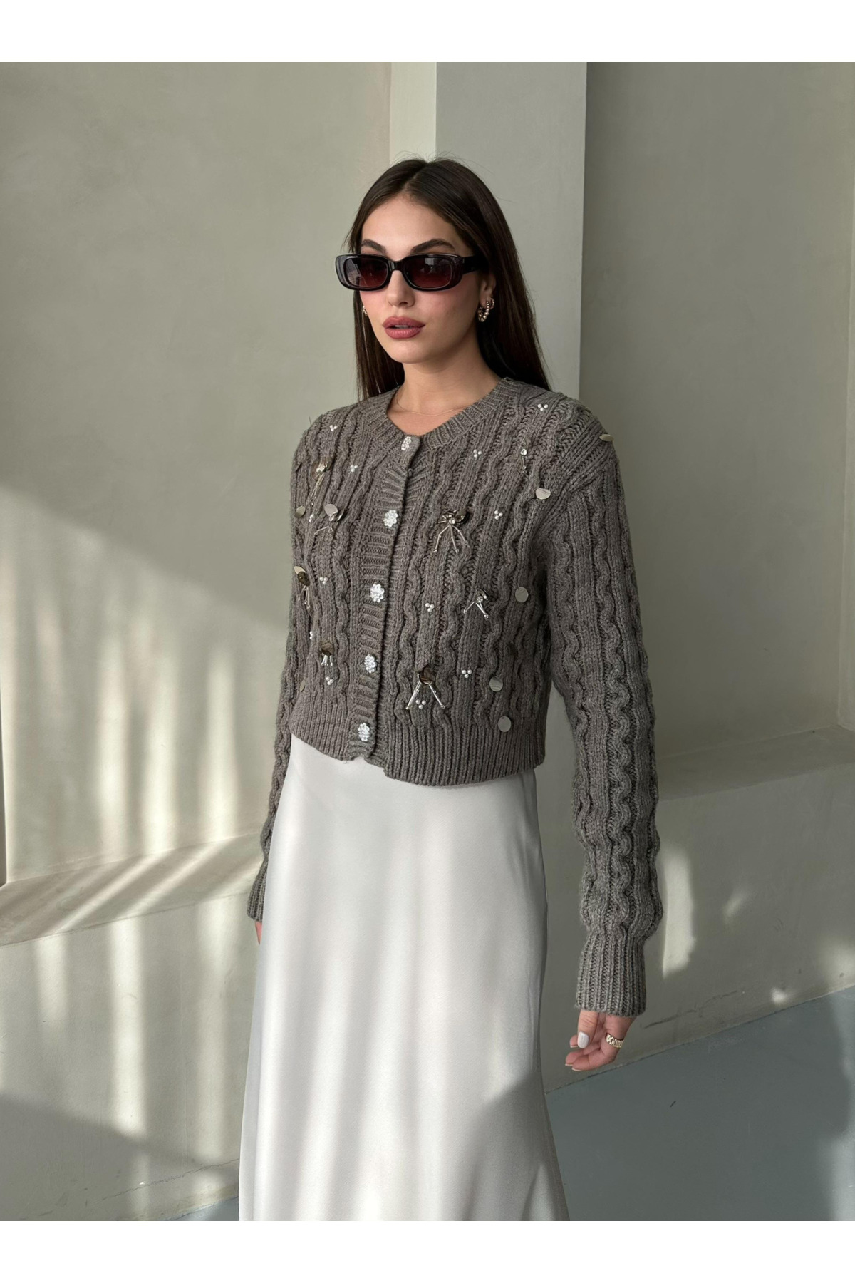 My Blog  Vizon Boncuklu Pul İşlemeli Hırka - 4274 - Görsel 2