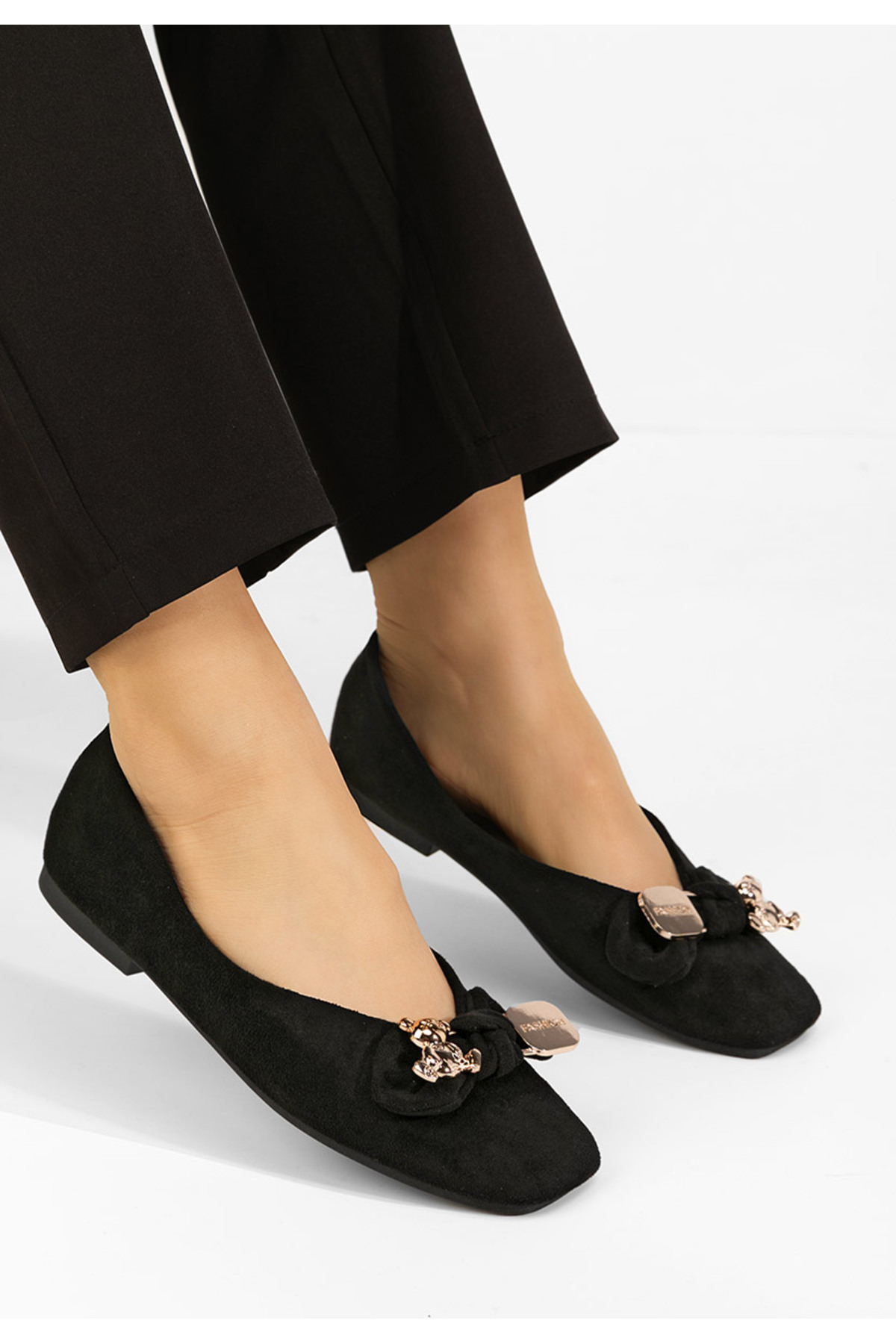 B T Shoes Čierne balerínky Bethania