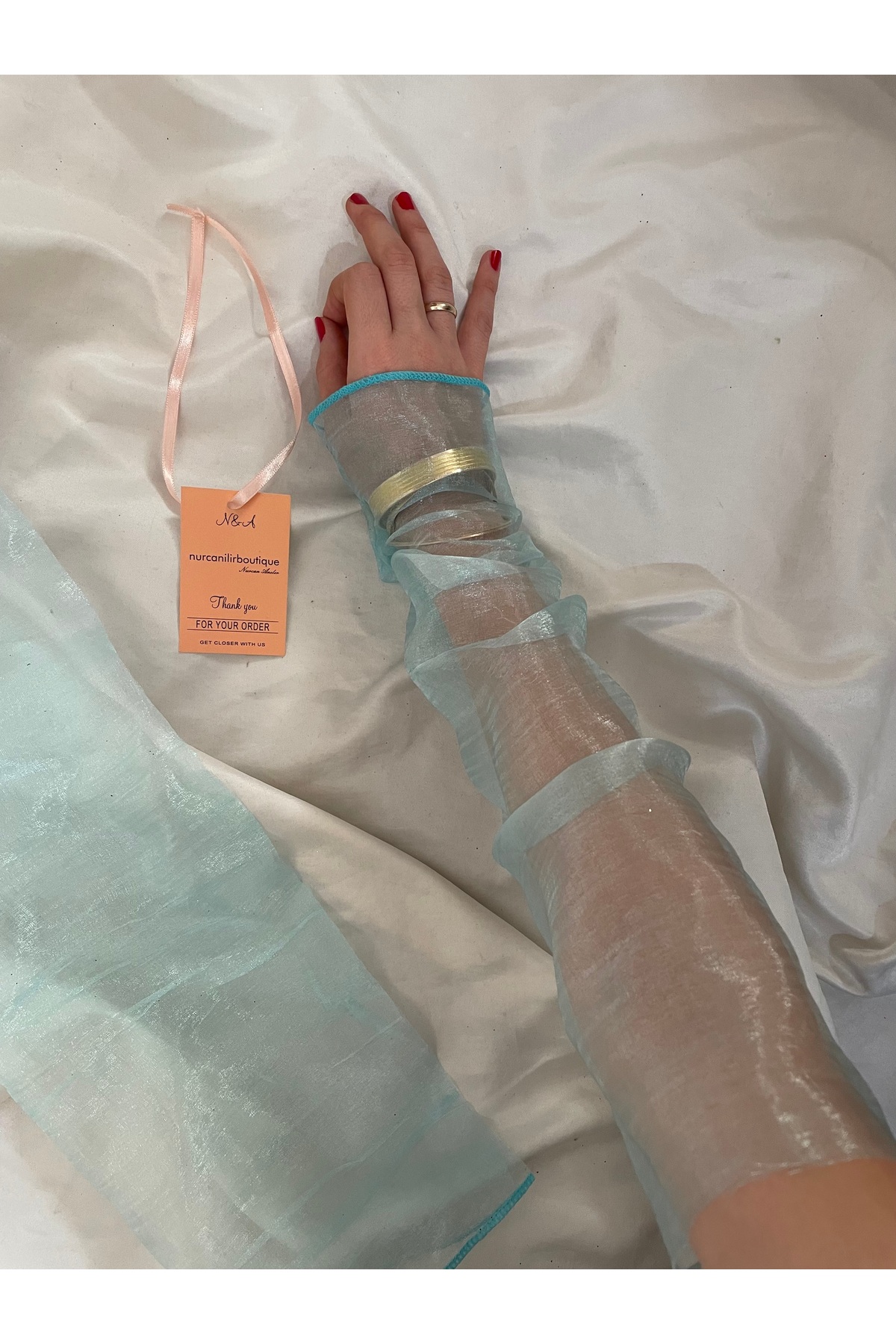 Nurcanilirboutique Bebe mavisi organze tül eldiven görsel 2