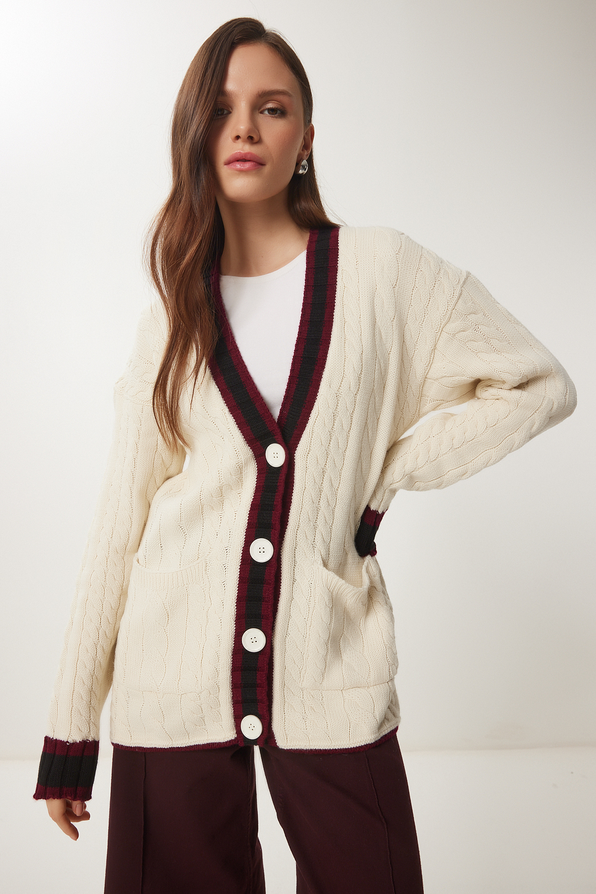 Happiness İstanbul Kadın Krem Kontrast Renkli Örgülü Triko Hırka YY00229