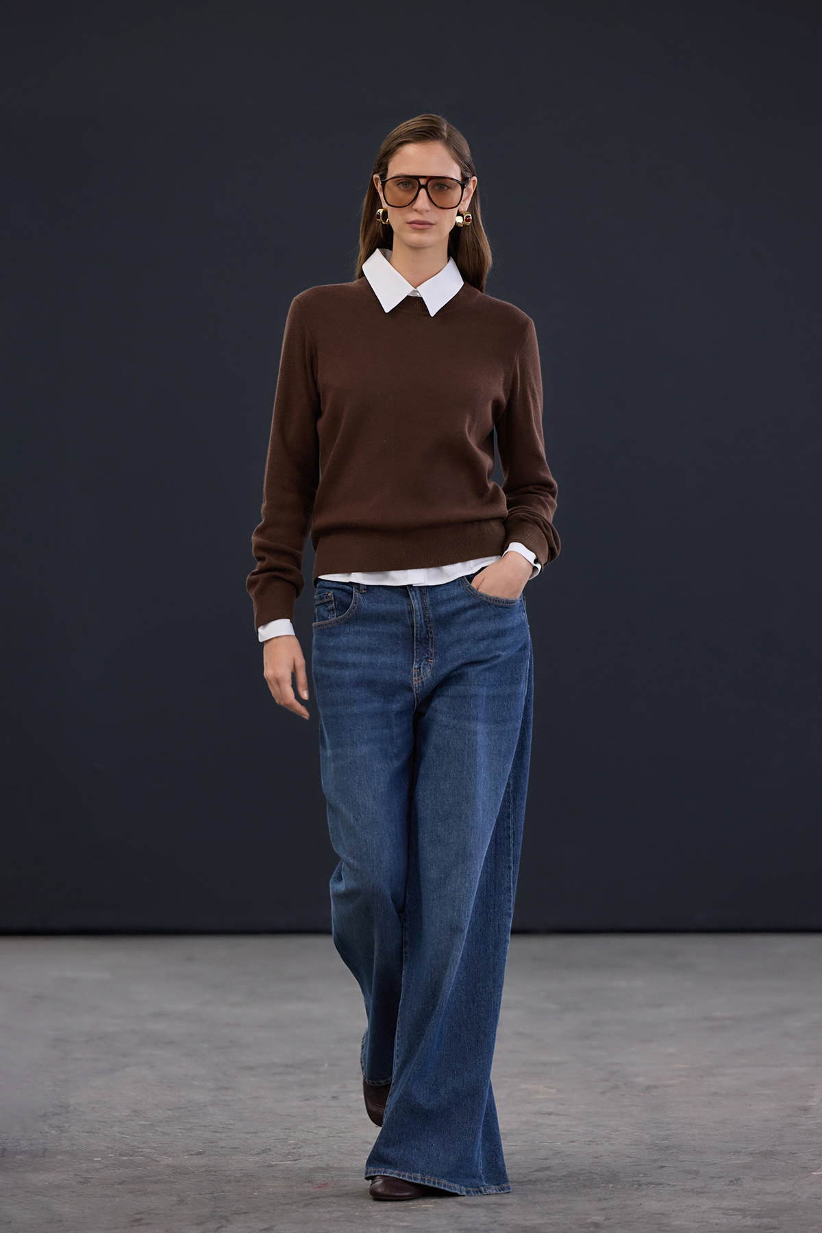 Trendyolmilla  Trendyol Studio Kahverengi Yünlü Bisiklet Yaka Yumuşak Dokulu Triko Kazak TWOAW26KZ00250 - Görsel 3