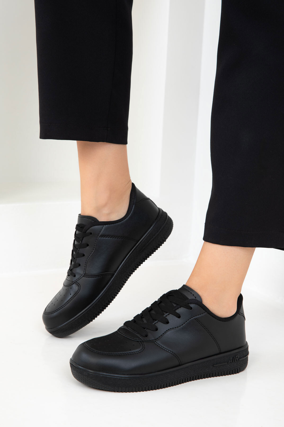 SOHO Pantofi unisex negru-negru 14361