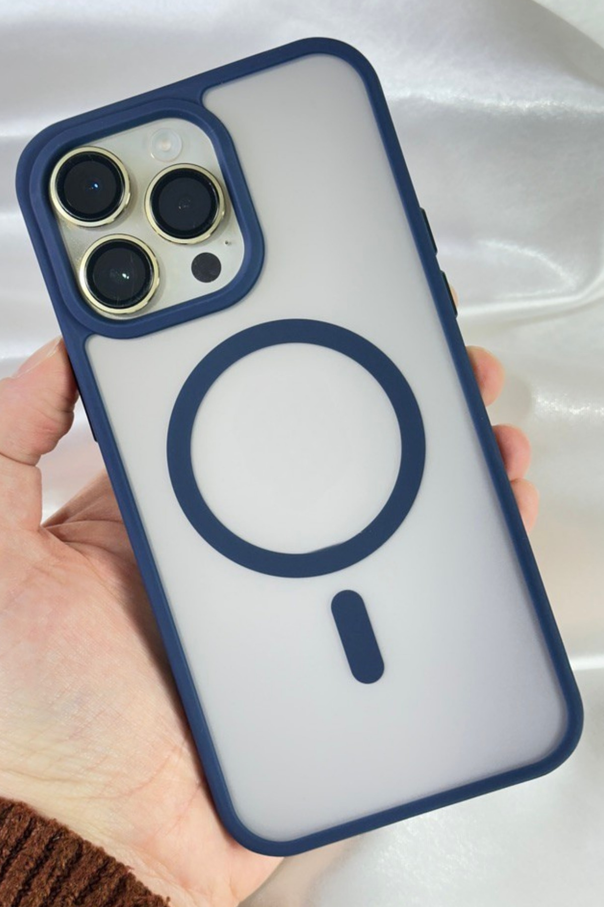 iPhone 15 Pro Max- Frosted Anti Yellow Wireless Magsafe Vio Case with Upgraded Camera Protection