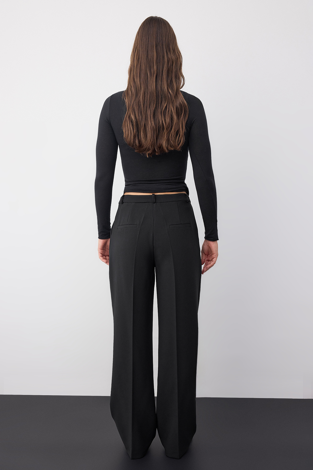 Trendyolmilla  Wardrobe Essentials Siyah İçten Bel Ayarlamalı Wide Leg/Geniş Paça Bootcut Pantolon | TWOAW26PL00028 - Görsel 5