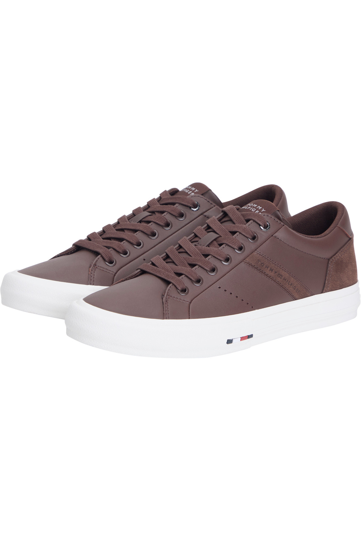 تامی هیلفیگر خیابان هفتم، خیابان والک، پلاک LTH