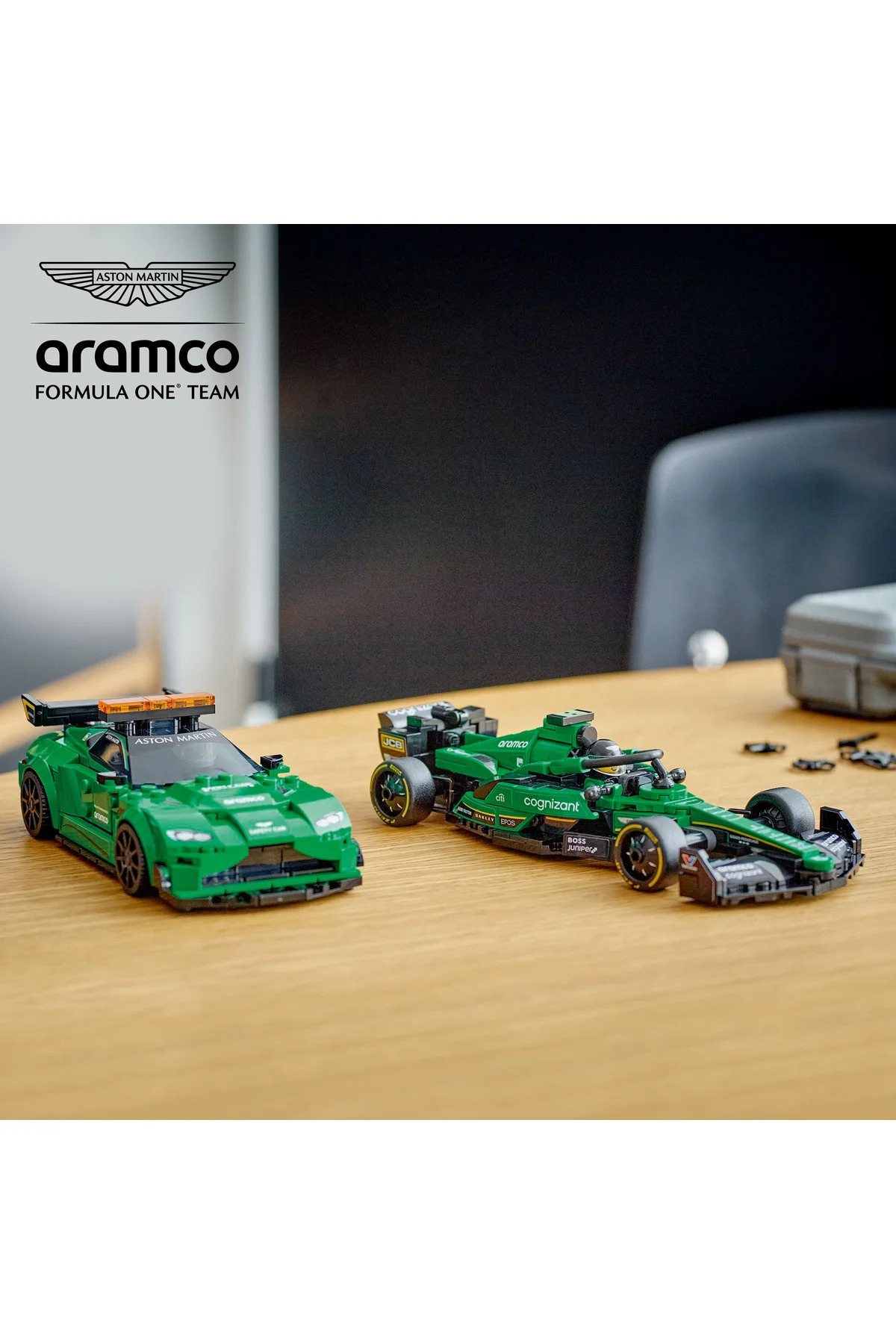 ® اسپید چمپیونز خودروی ایمنی استون مارتین و AMR23، مجموعه ساختنی ۷۶۹۲۵ برای کودکان بالای ۹ سال (۵۶۴ قطعه)