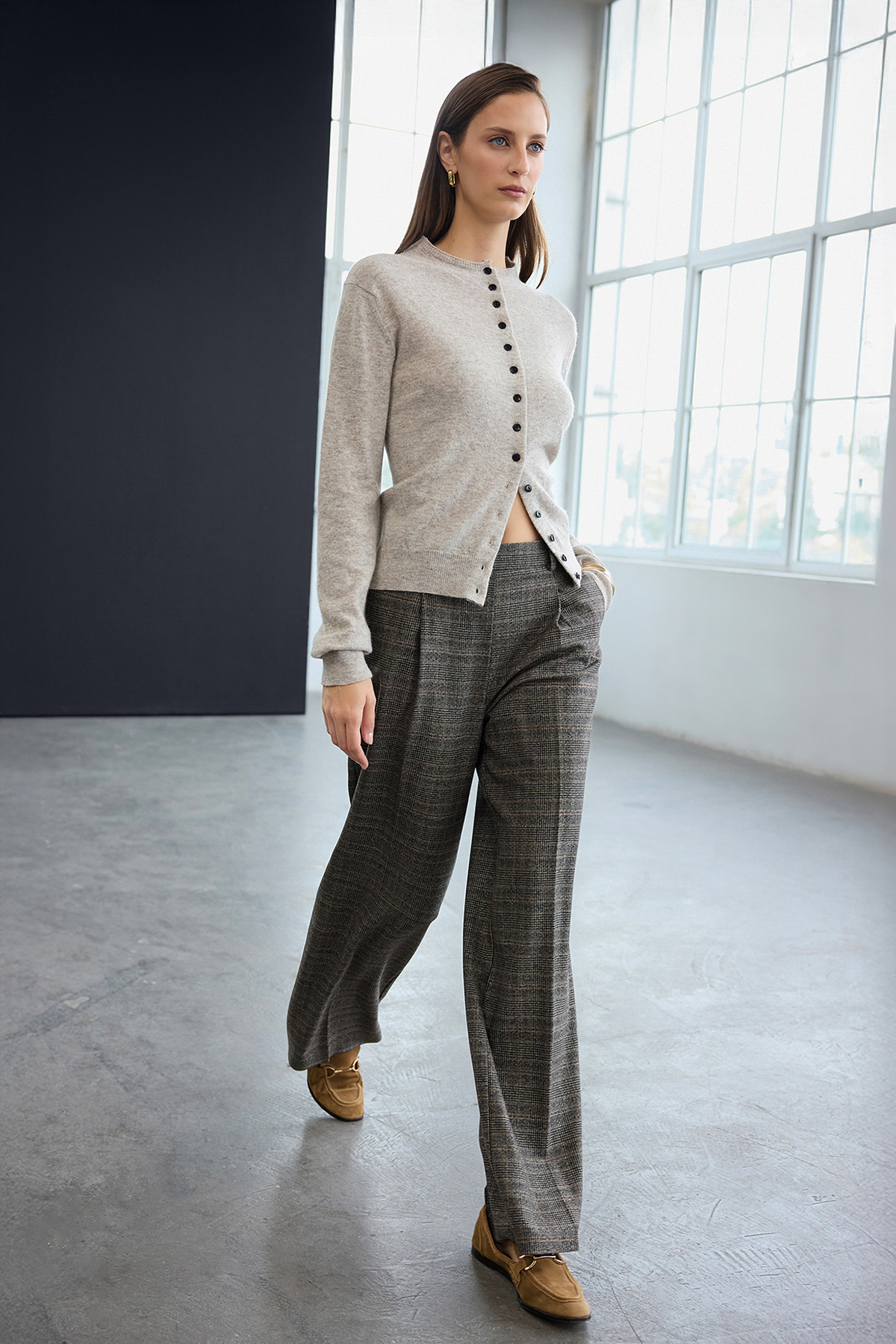 Trendyolmilla  Trendyol Studio Vizon Yünlü Dik Yaka Yumuşak Dokulu Triko Hırka TWOAW26HI00270 - Görsel 2