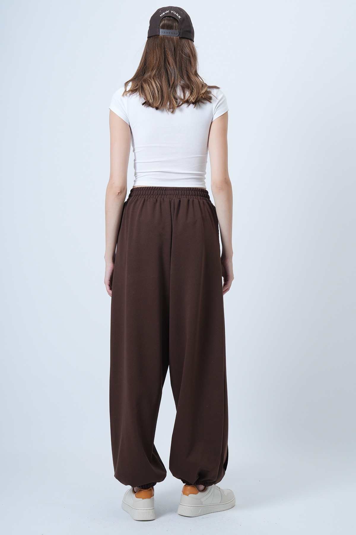 Trend Alaçatı Stili  Kadın Acı Kahve Dikiş Detaylı Paçası Lastikli Jogger Pantolon ALC-X14664 - Görsel 8