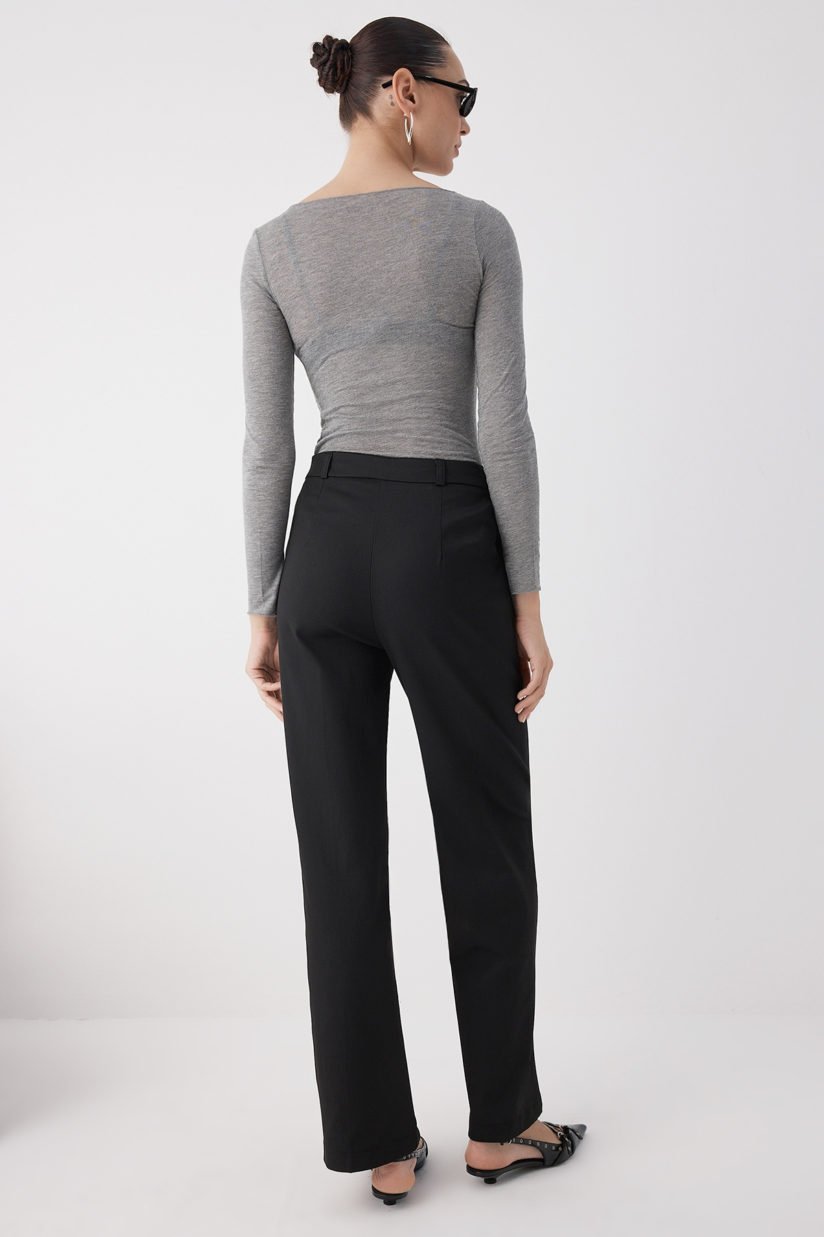 Trendyolmilla  Wardrobe Essentials Siyah Bağcıklı Kışlık Tuşeli Rahat Kumaş Geniş Paça Pantolon | TWOAW26PL00012 - Görsel 6