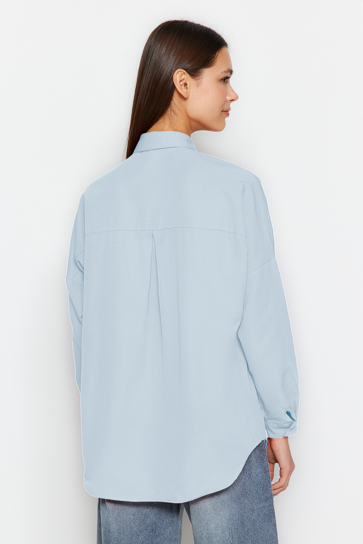 Trendyolmilla  Açık Mavi Pamuklu Oversize Geniş Kalıp Dokuma Gömlek TWOSS22GO0669 - Görsel 8