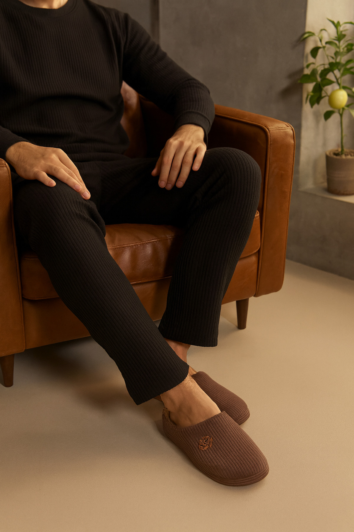 Beyond Erkek Kahverengi Kadife Ev Terliği 3cm BYNDKDF01