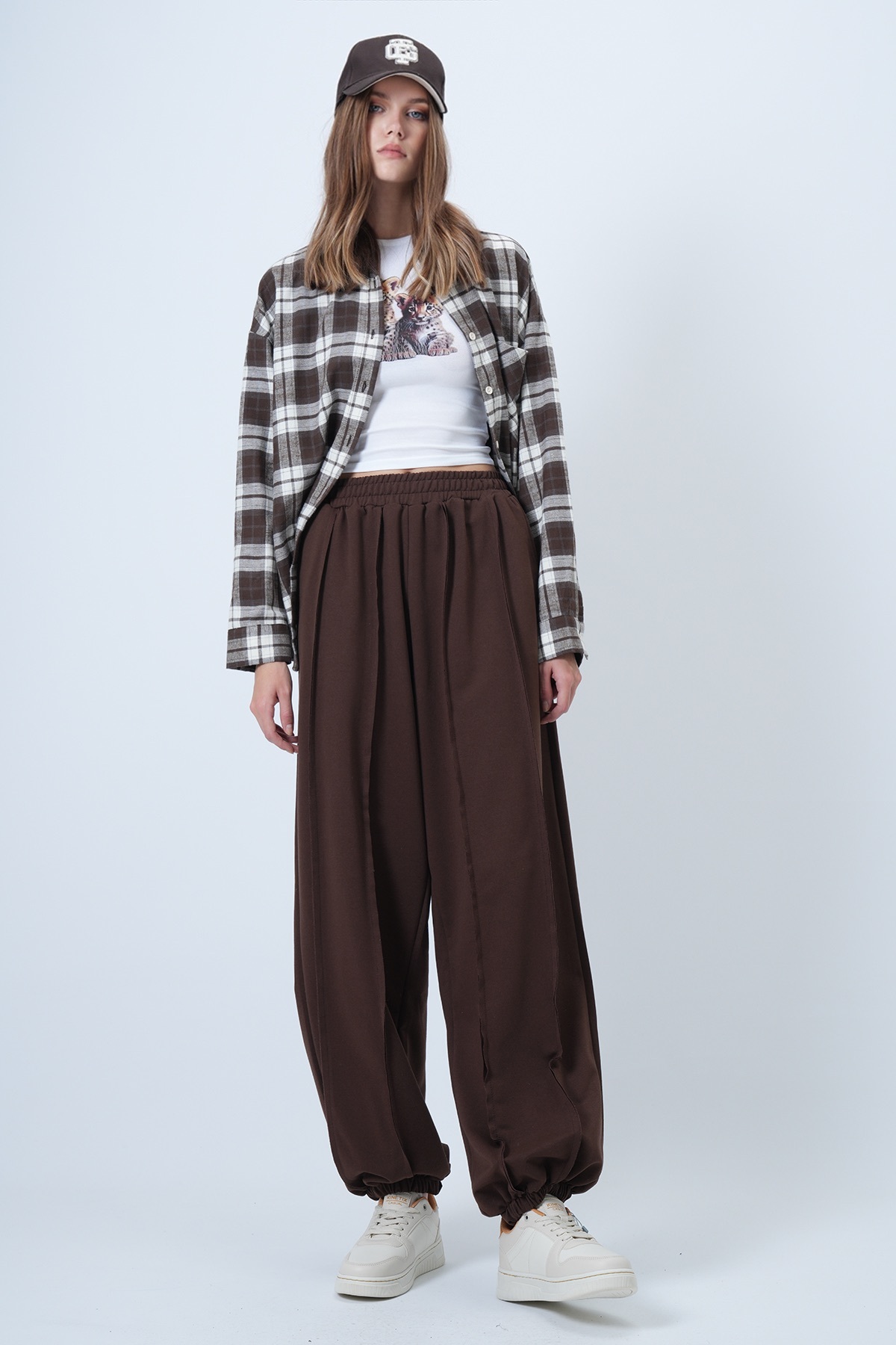 Trend Alaçatı Stili  Kadın Acı Kahve Dikiş Detaylı Paçası Lastikli Jogger Pantolon ALC-X14664 - Görsel 6