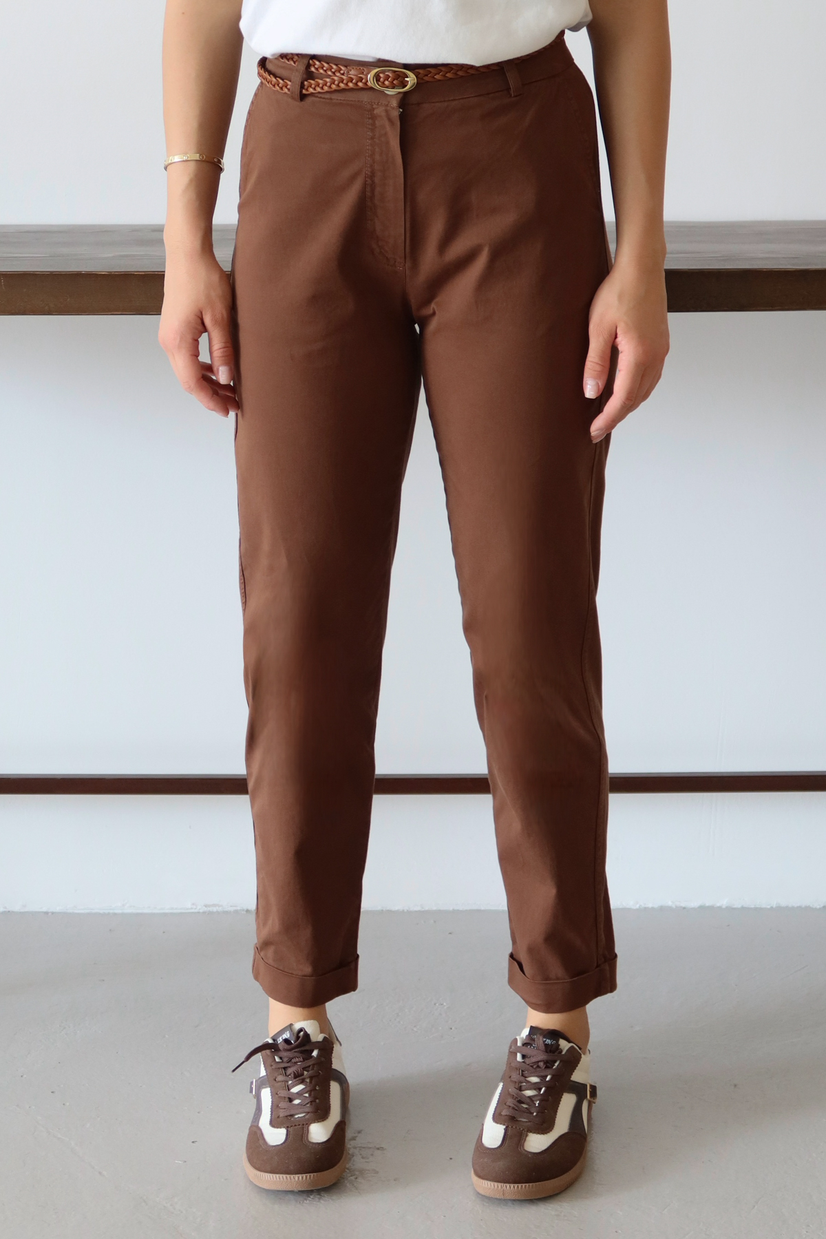 Trendyolmilla  Kahverengi Kemerli Chino Pantolon TWOAW26PL00109 - Görsel 4