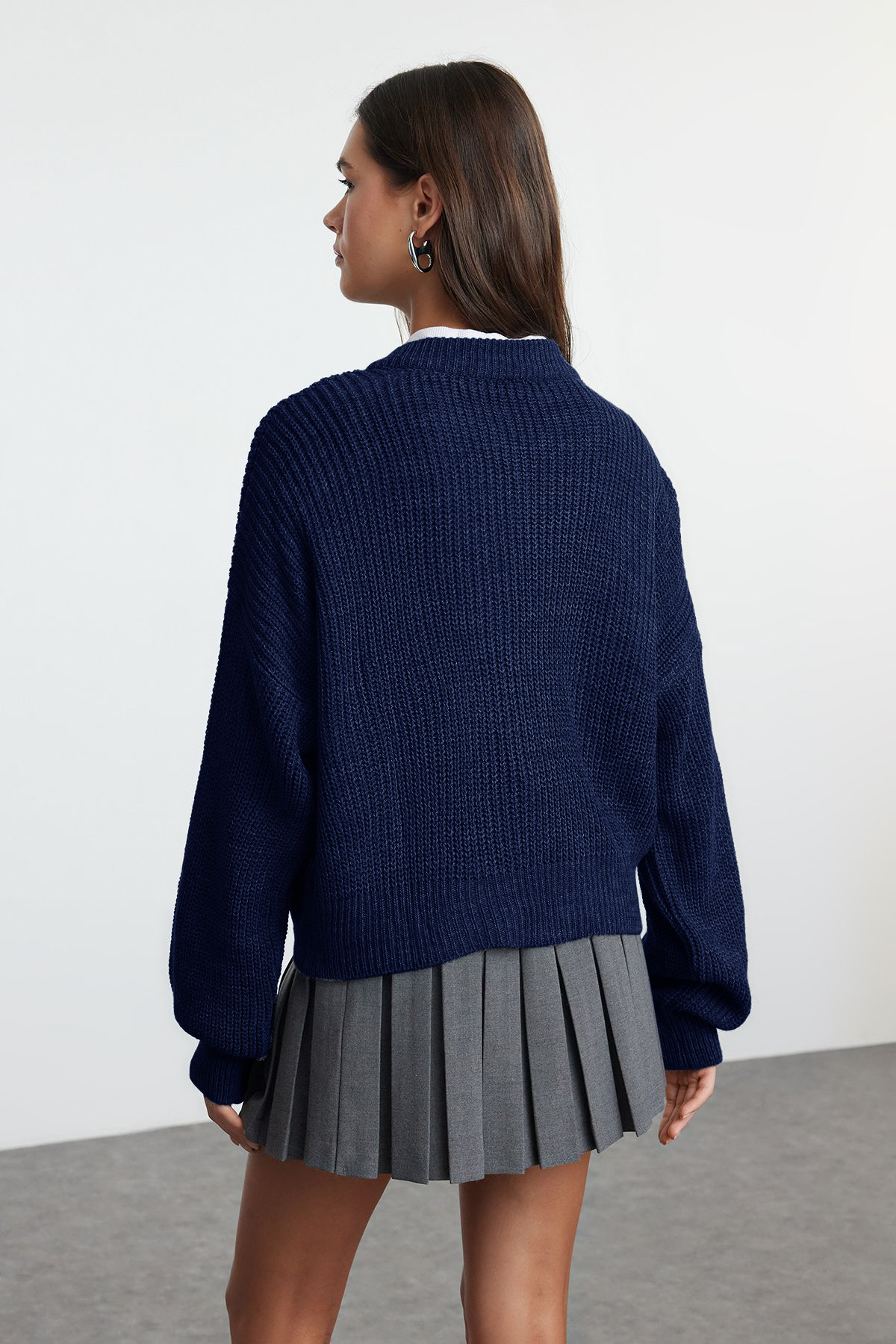 Trendyolmilla  Indigo Geniş Kalıp Bomber Yaka Fermuarlı Triko Hırka TWOAW24HI00153 - Görsel 5