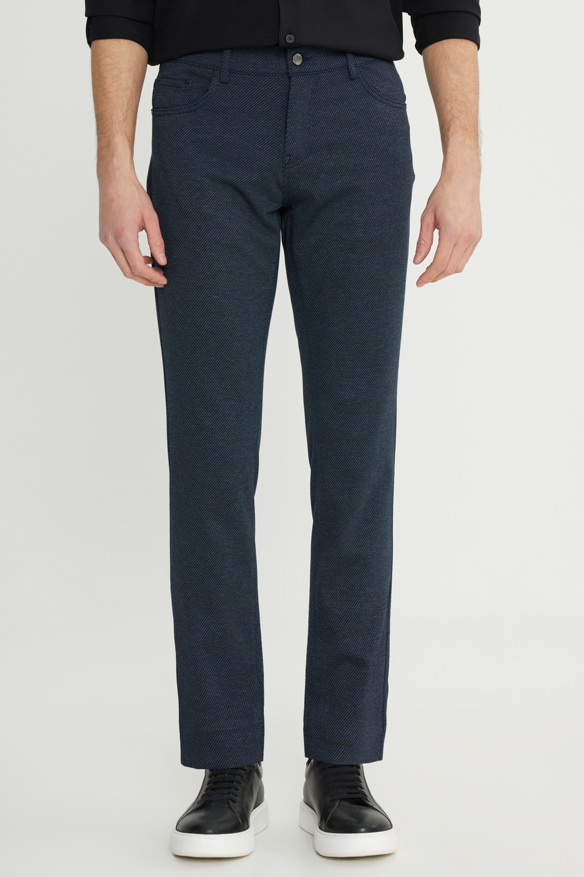 آلتین ییدلیز کلاسیکس شلوار مردانه اسلیم فیت سرمه‌ای با جیب کناری و برش باریک مورب