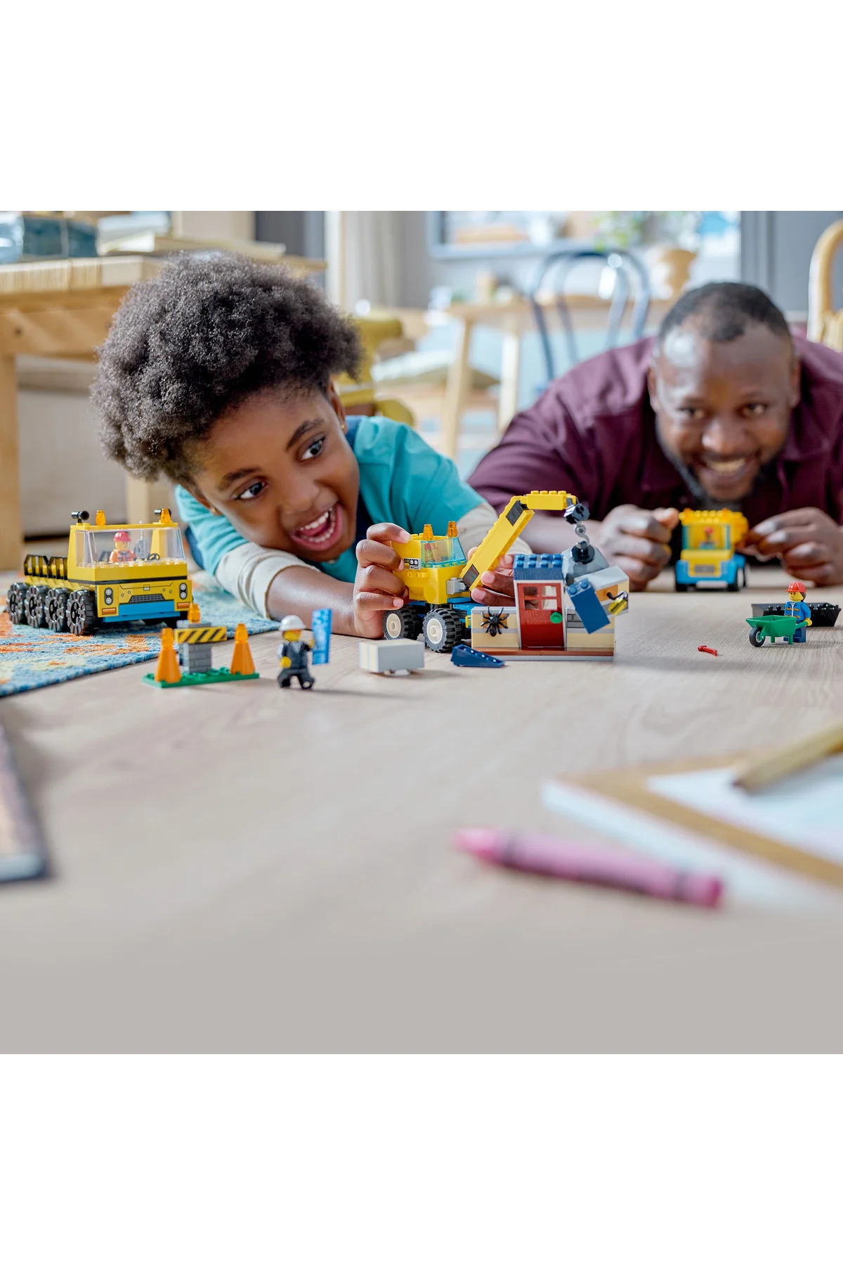 ® کامیونهای ساختوساز شهری و بالکرین تخریب 60391 - مجموعه ساختوساز اسباببازی خلاقانه ۴+ (۲۳۵ قطعه)