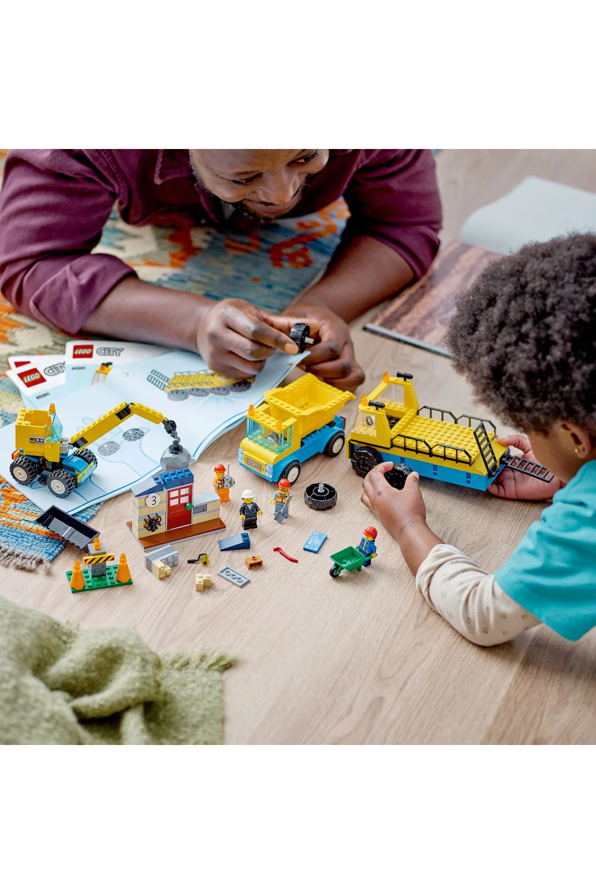 ® کامیونهای ساختوساز شهری و بالکرین تخریب 60391 - مجموعه ساختوساز اسباببازی خلاقانه ۴+ (۲۳۵ قطعه)