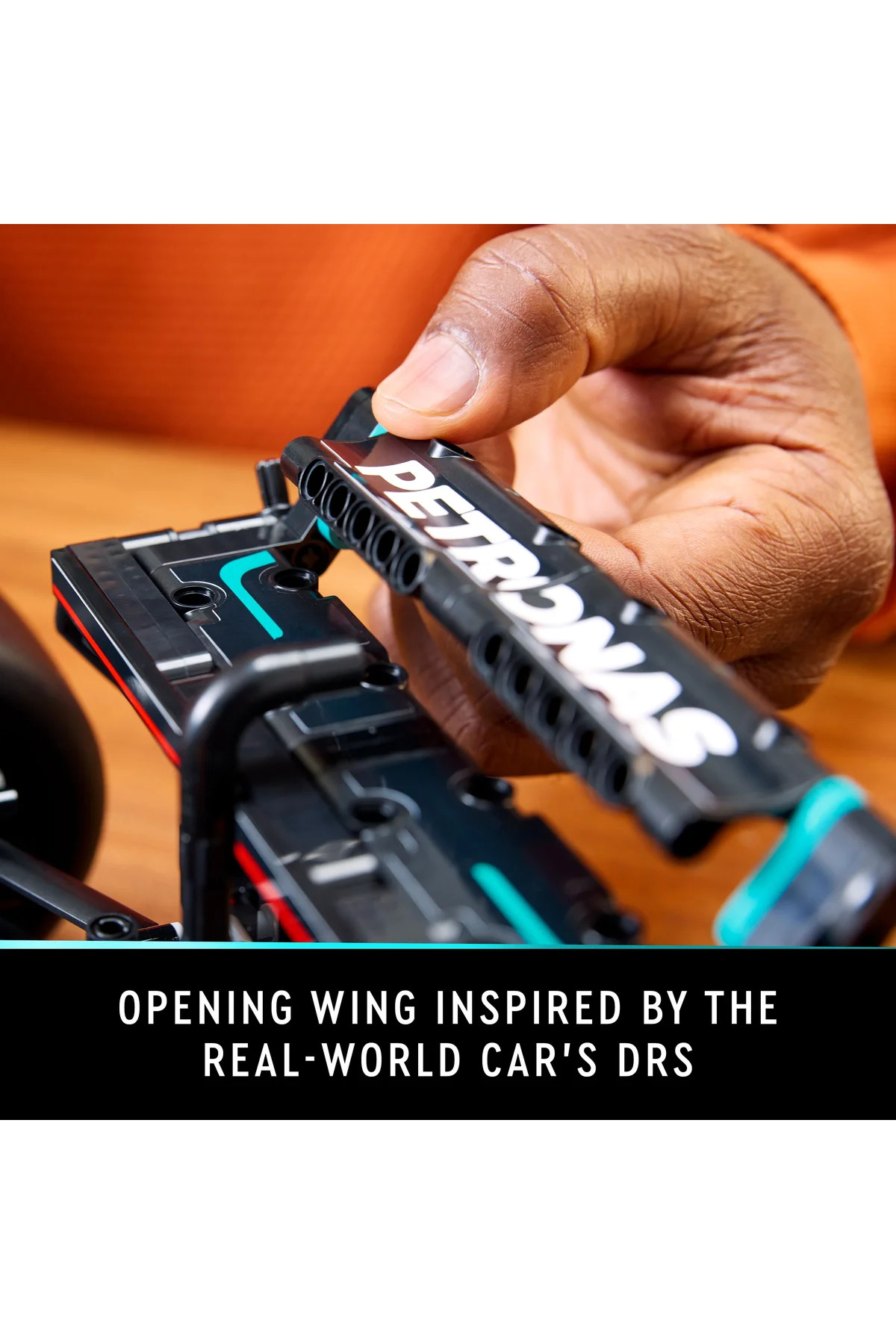 ® تکنیک مرسدس-آمگِیاِفاِن دبلیو۱۴ ای پرفورمنس ۴۲۱۷۱