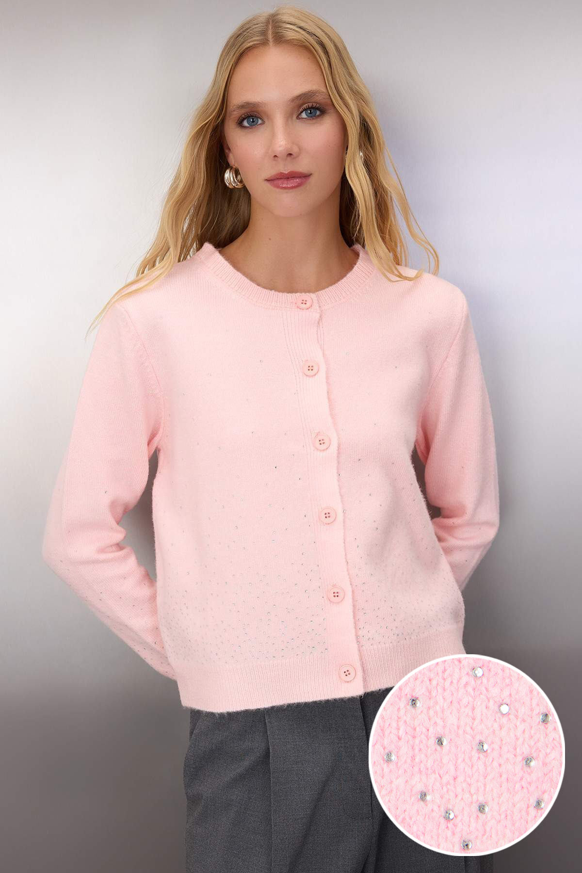 Trendyolmilla  Pudra Yumuşak Dokulu Taş İşlemeli Triko Hırka TWOAW26HI00247