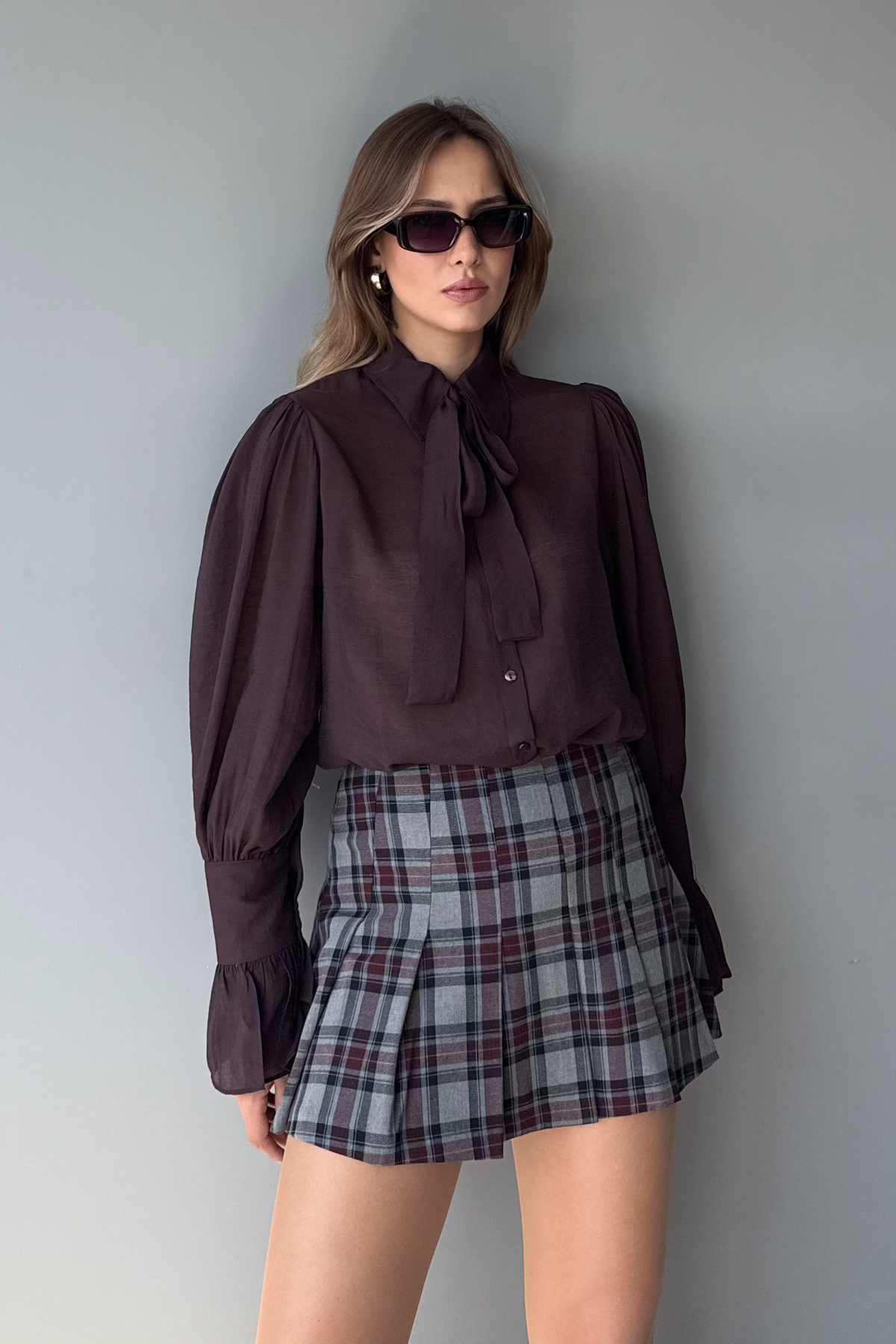 Trendyolmilla  Bordo Bağlama Detaylı Hafif Transparan Yumuşak Hisli Boho Gömlek TWOAW26GO00111 - Görsel 4